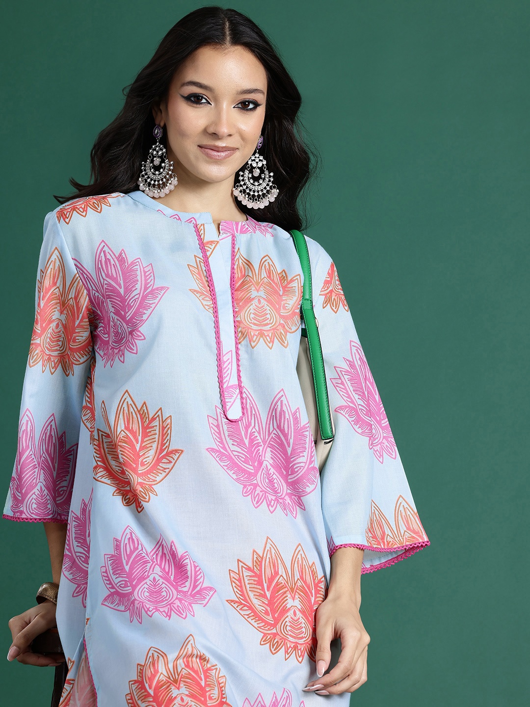 

Sangria Ethnic Motifs Print Straight Kurta, Blue