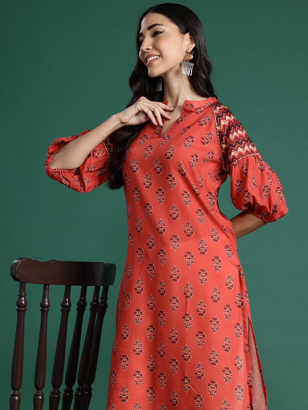 

Sangria Floral Printed Kurta, Red