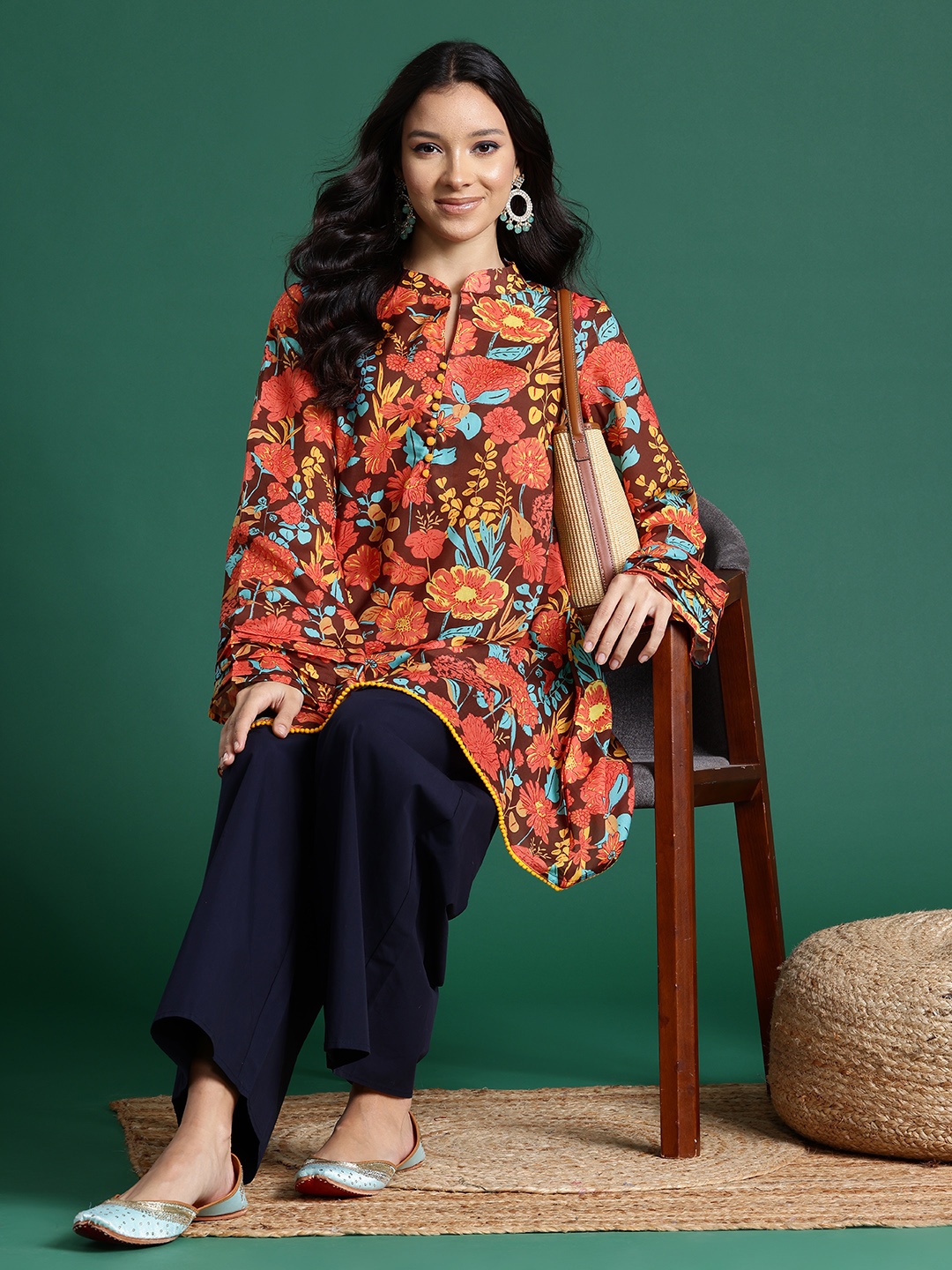 

Sangria Floral Print Flared Sleeves A-Line Kurta, Brown