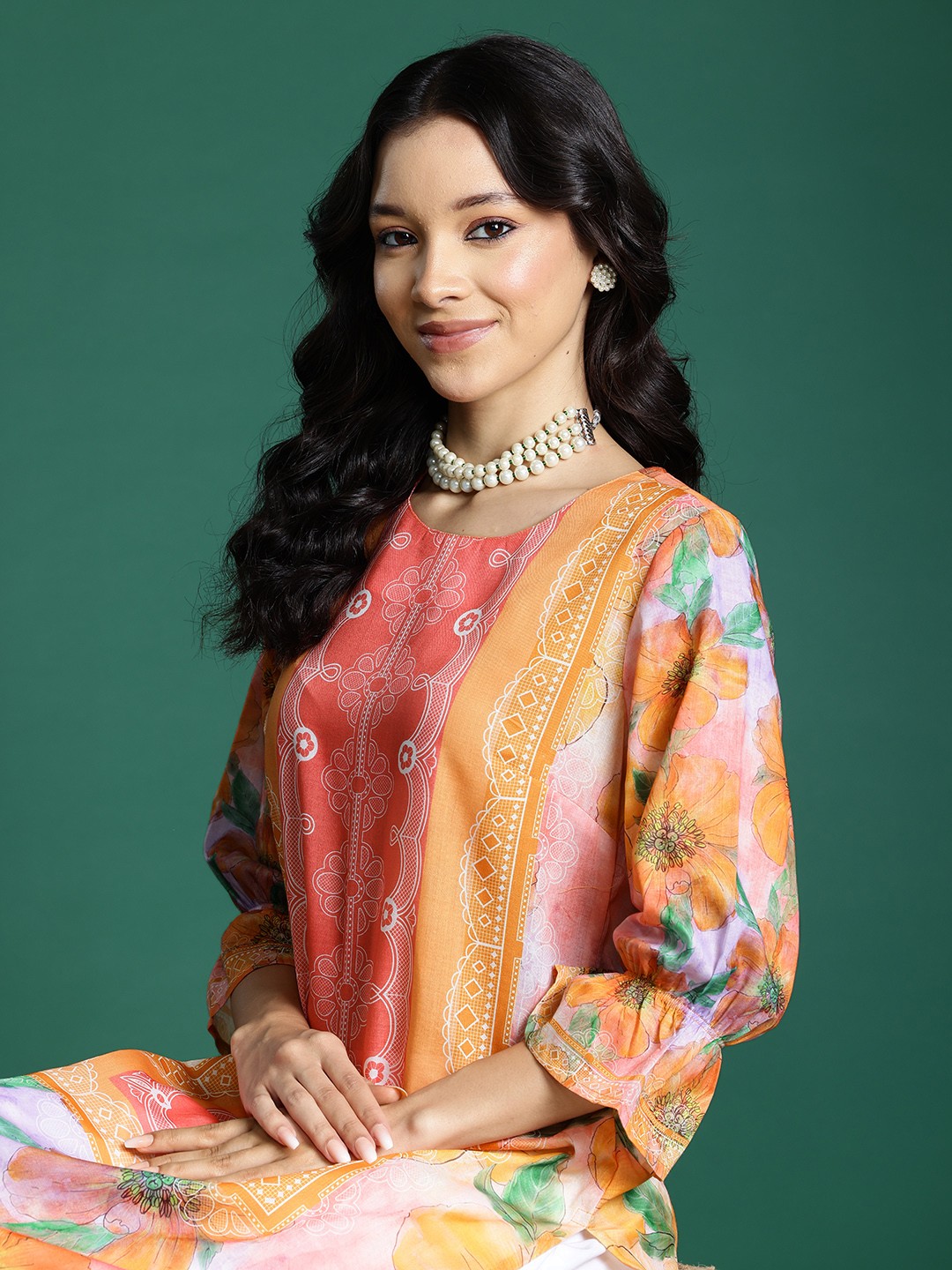

Sangria Floral Printed Kurta, Yellow