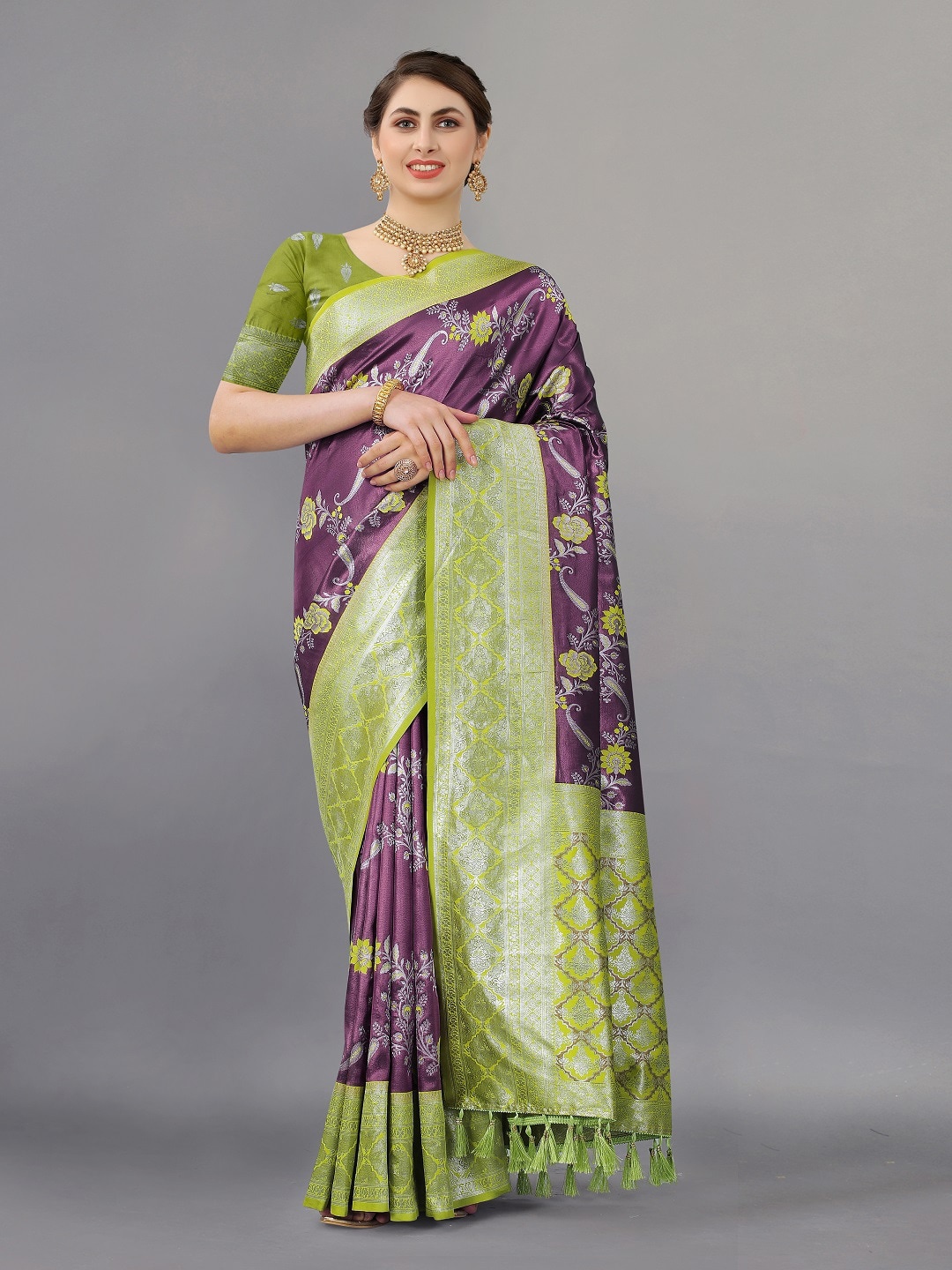 

faxofab Woven Design Zari Banarasi Saree, Green