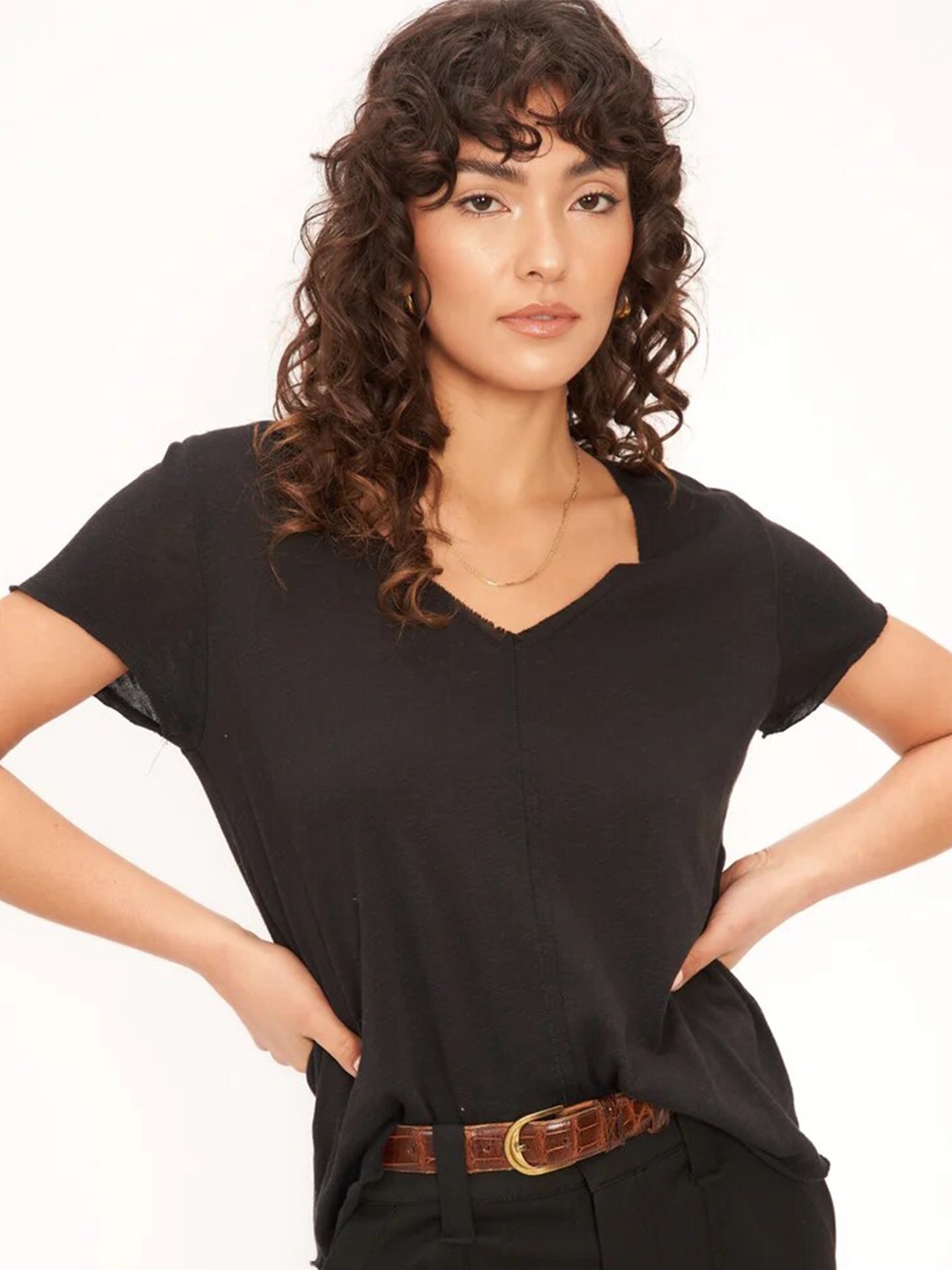 

COLOR CAPITAL Pack Of 2 V Neck Regular Tops, Black