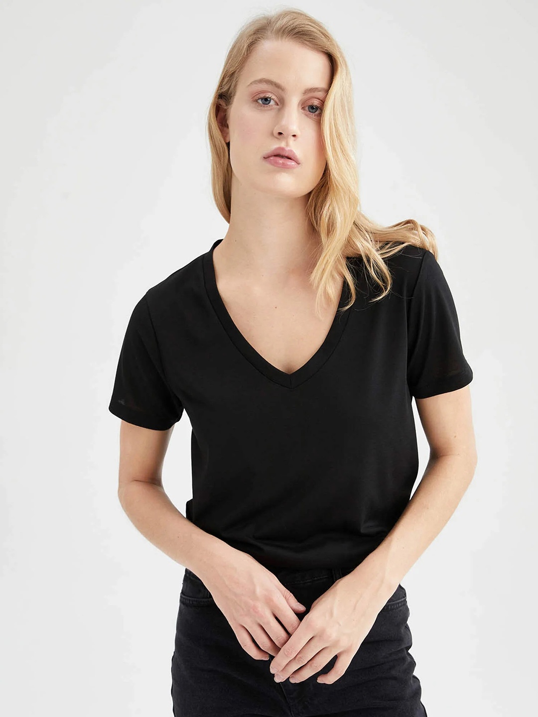 COLOR CAPITAL Pack Of 3 V-Neck Short Sleeves Opaque Casual Top, Black