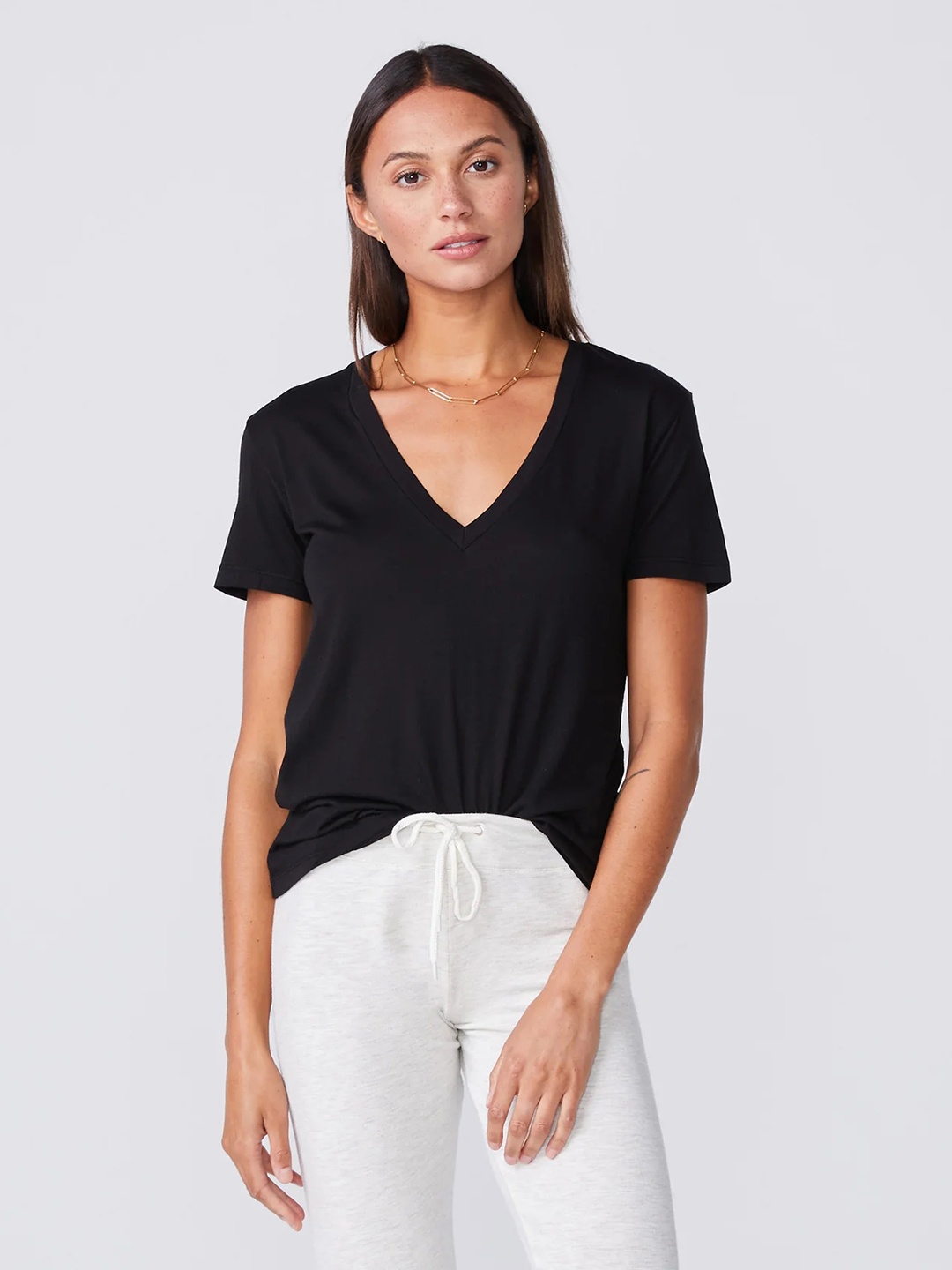 

COLOR CAPITAL Pack Of 2 V Neck Regular Tops, Black