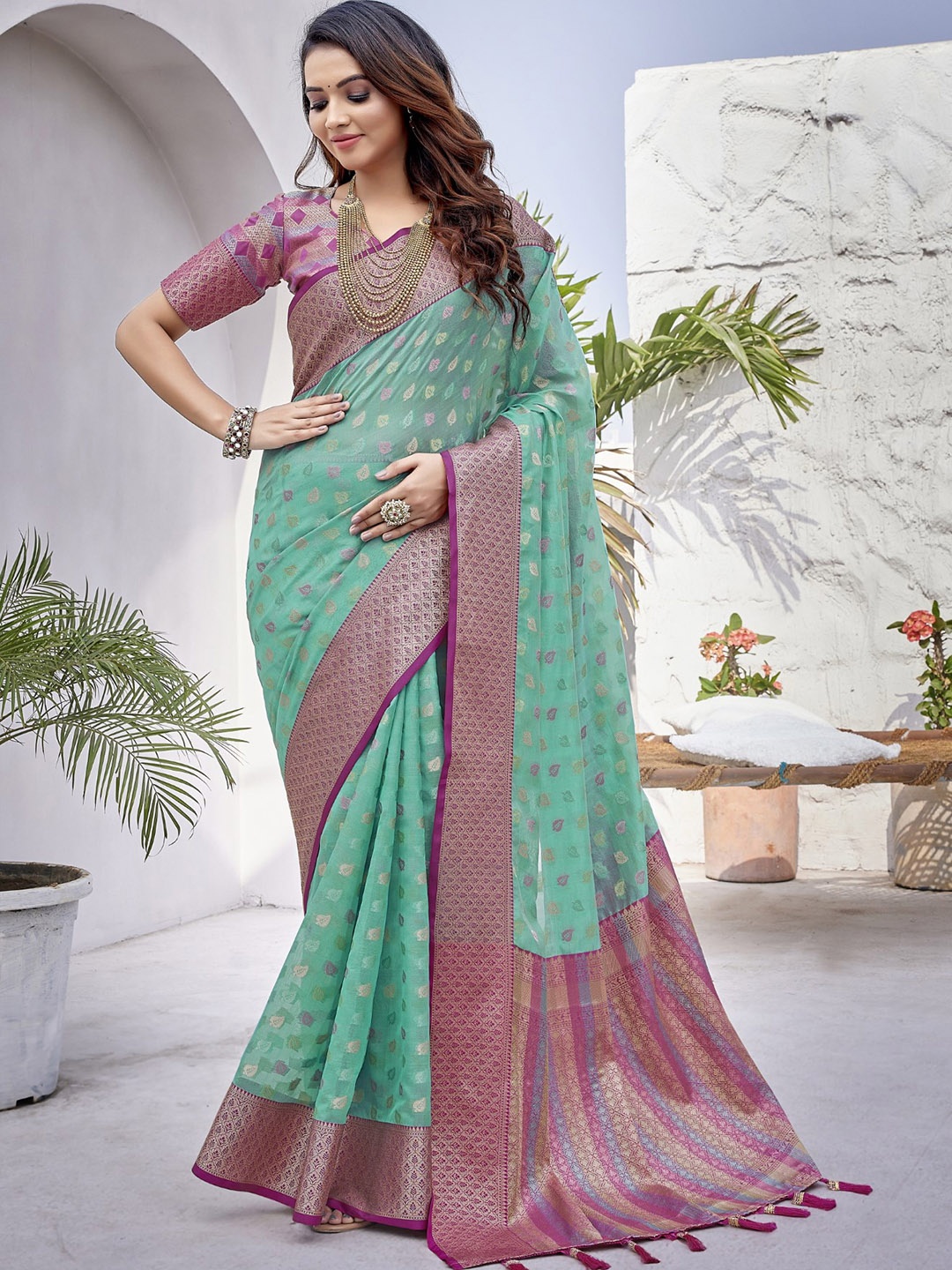

LeeliPeeri Designer Woven Design Zari Saree With Blouse Pieces, Teal