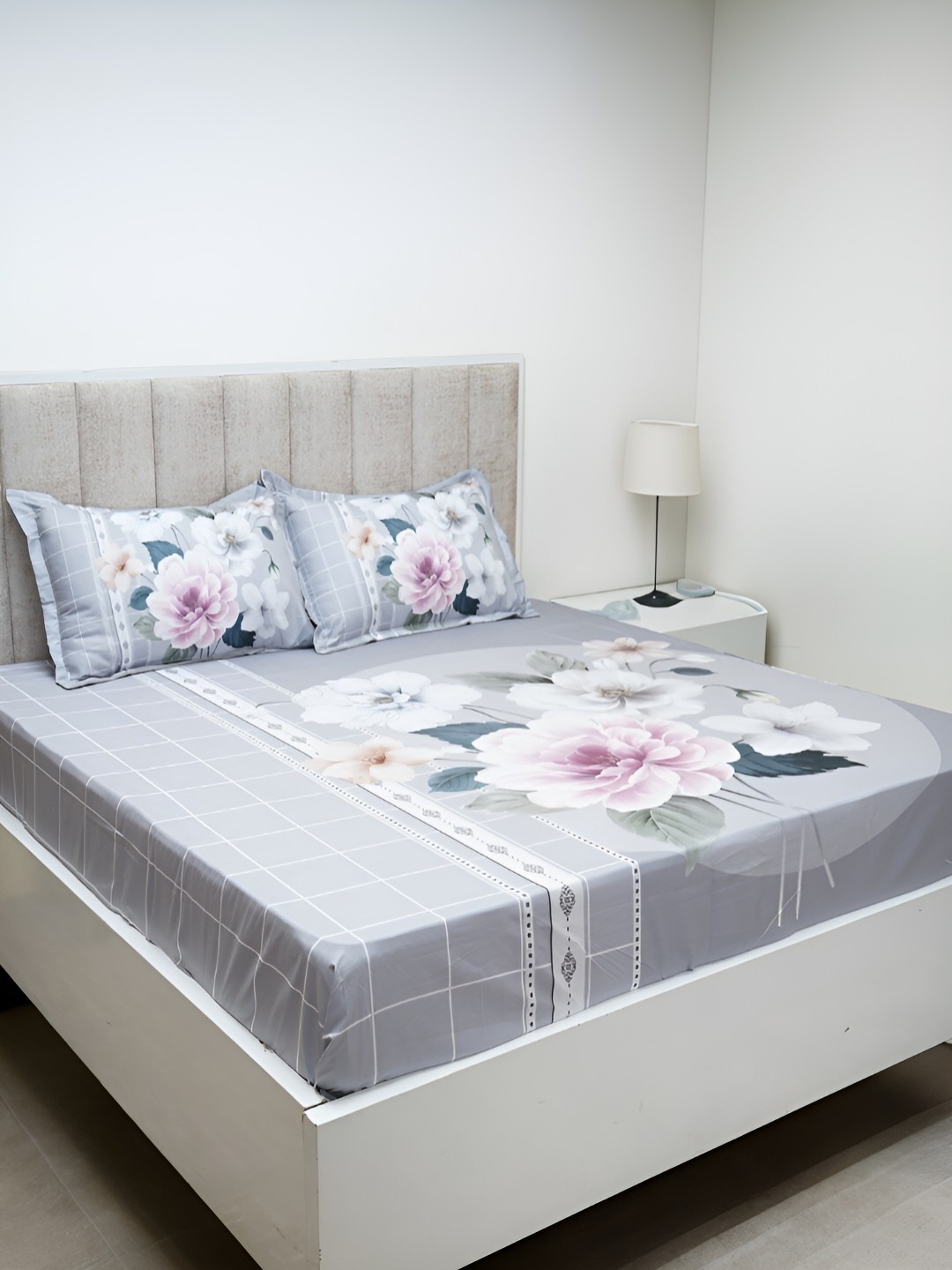 

GAPU & BALY Grey Floral Printed 120 TC King Bedsheet with 2 Pillow Covers