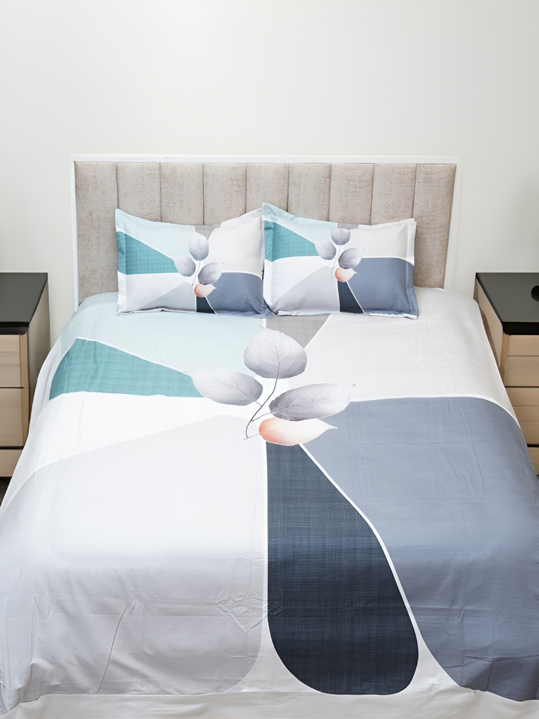 

GAPU & BALY White Floral Printed 120 TC King Bedsheet with 2 Pillow Covers