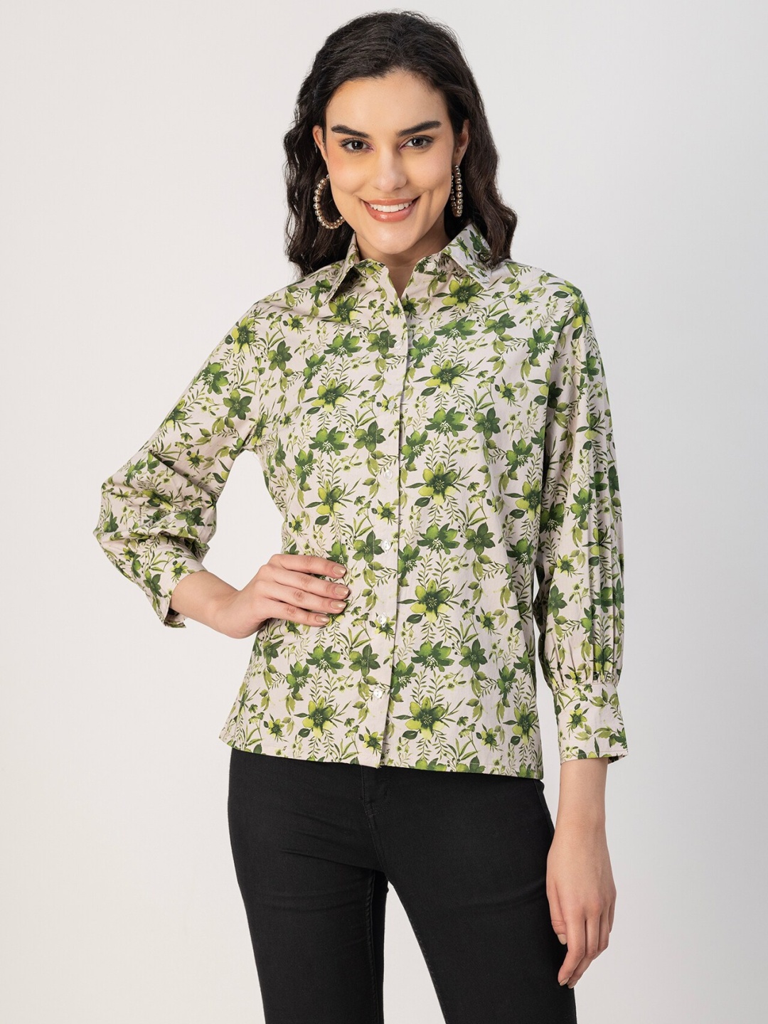 

Moomaya Long Sleeves Spread Collar Floral Printed Opaque Casual Shirt, Green