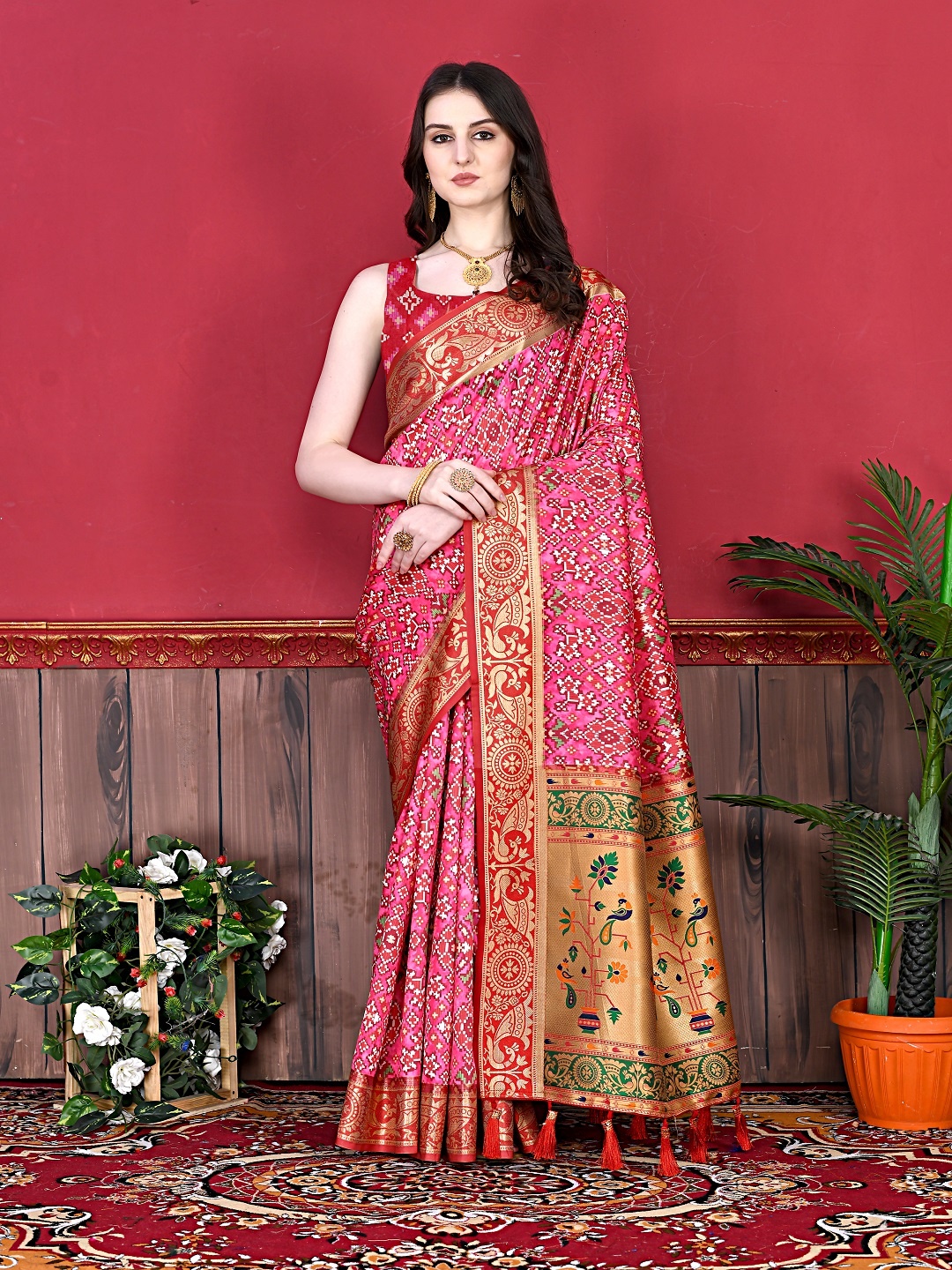 

faxofab Ethnic Motifs Woven Design Zari Patola Saree, Pink