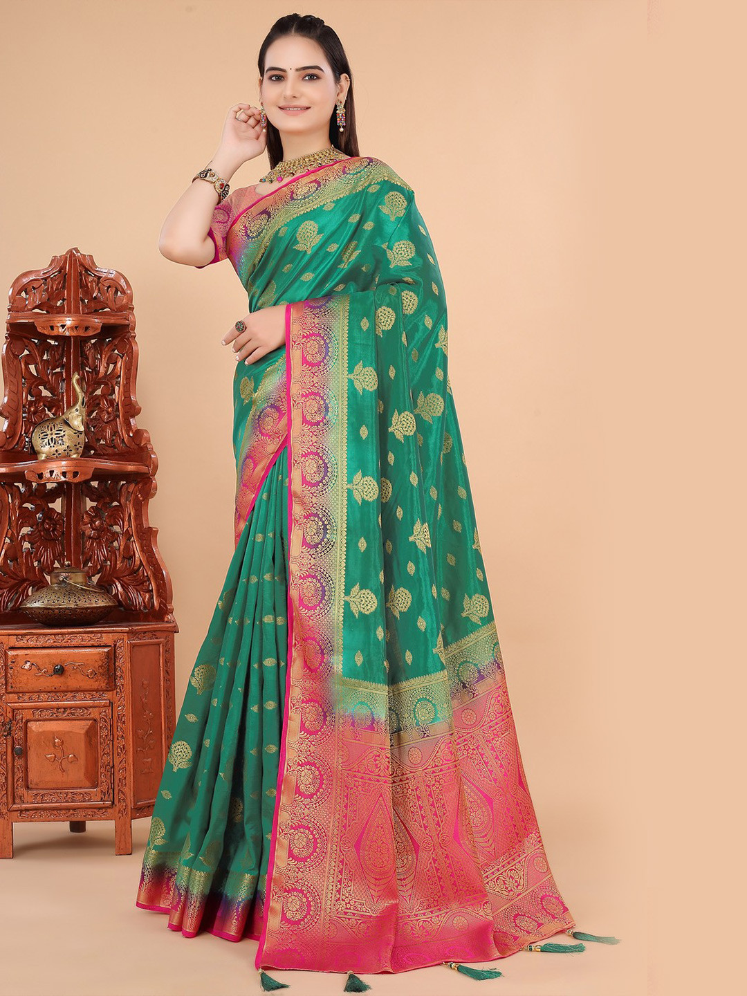 

Saree Exotica Woven Design Zari Pure Silk Banarasi Sarees, Green