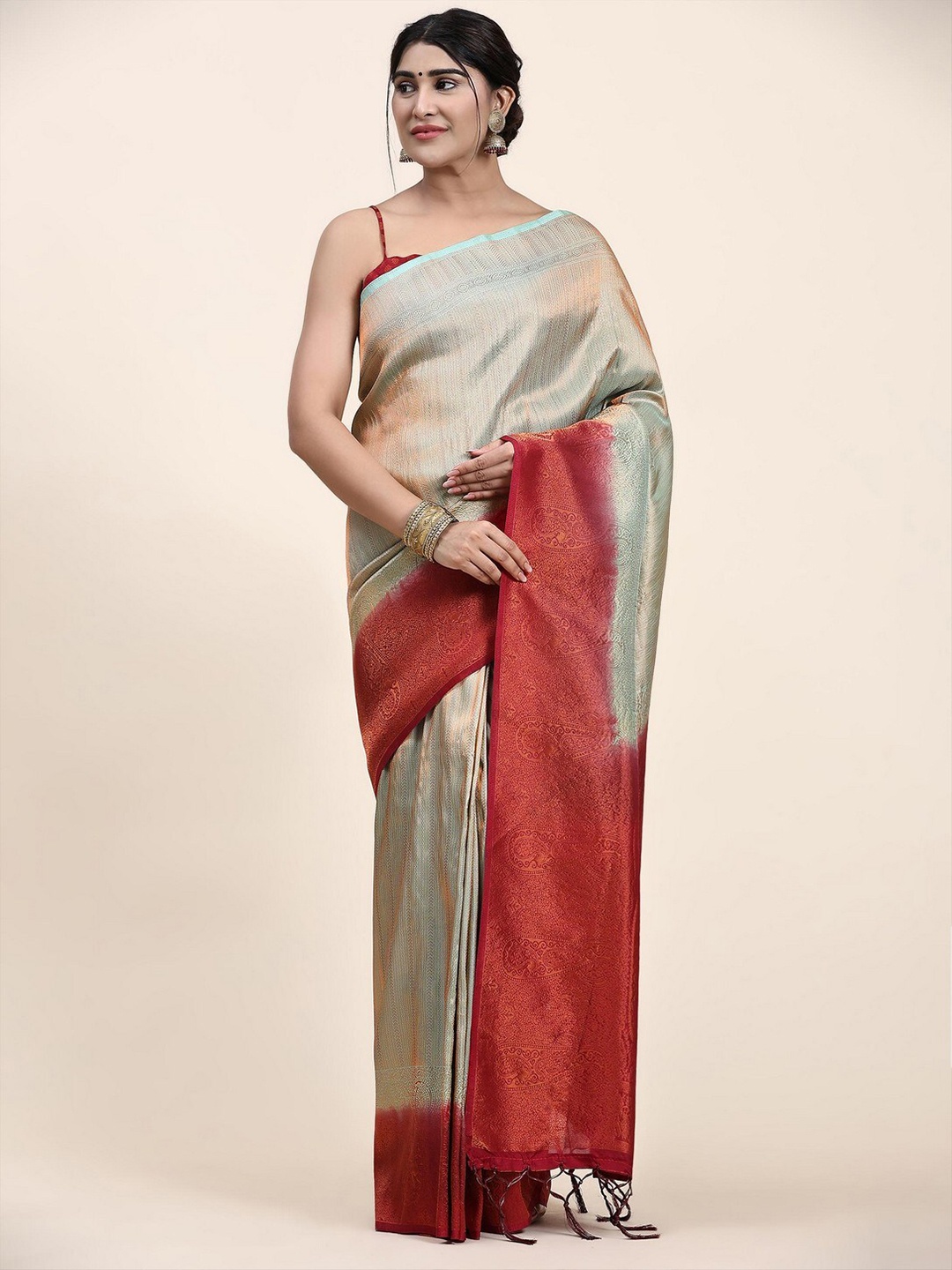 

Saree Exotica Woven Design Zari Pure Silk Banarasi Sarees with Tassels, Grey