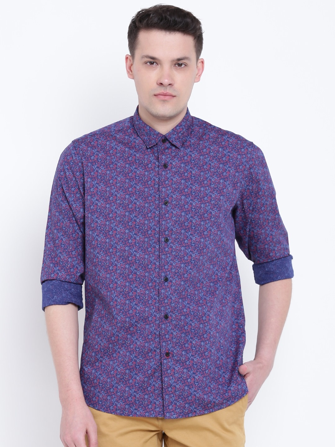 

Blackberrys Men Blue & Red Slim Fit Printed Casual Shirt