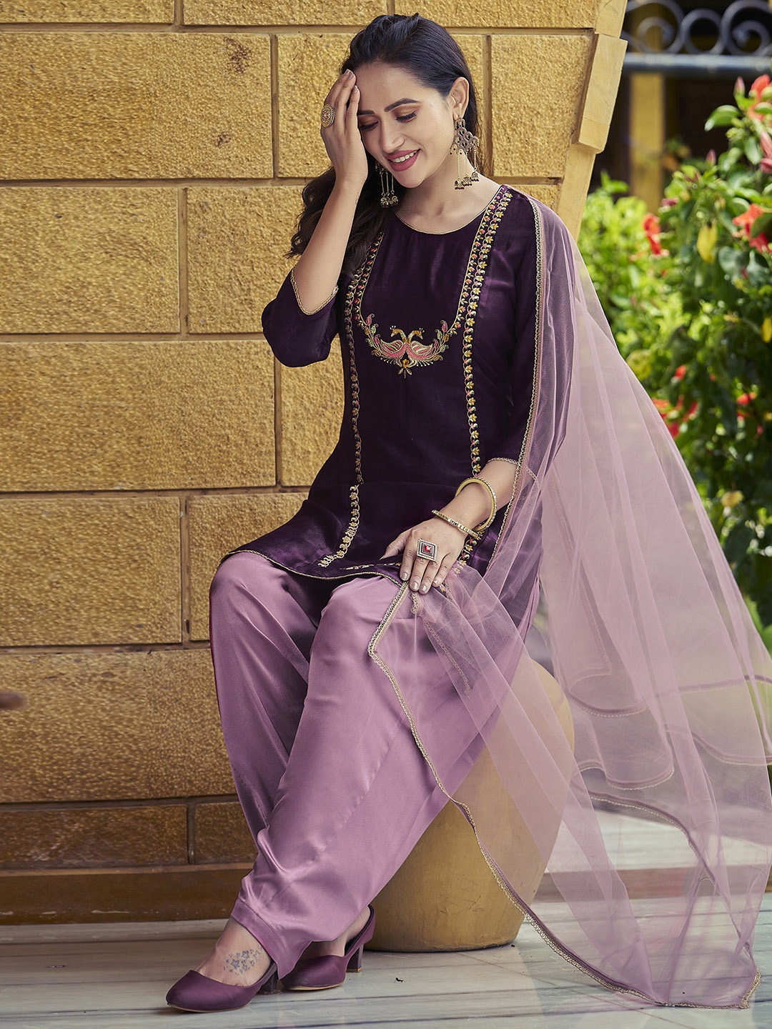 

SKYLEE Round Neck Embroidered Straight Velvet Kurta & Patiala With Dupatta, Purple