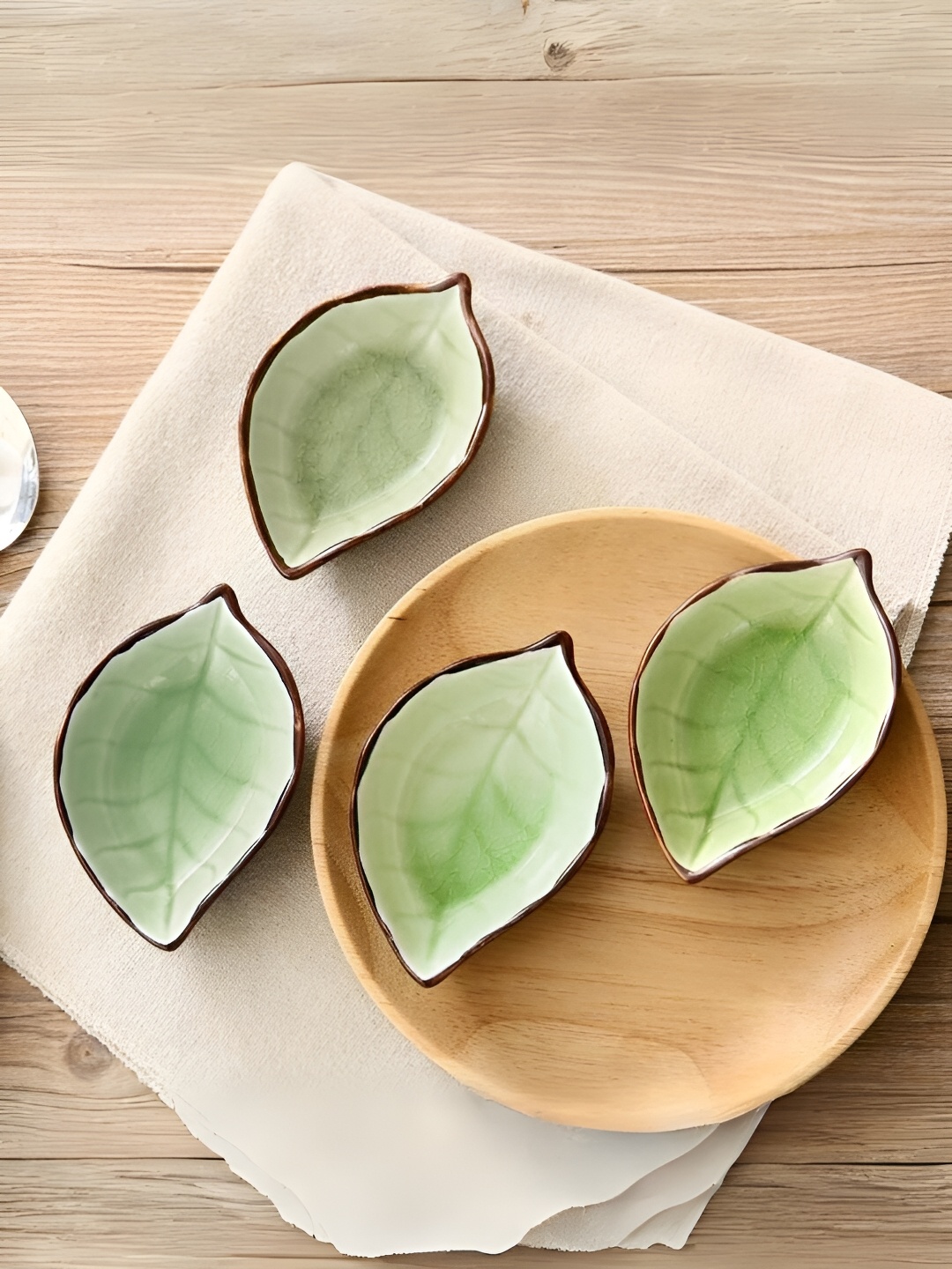YELONA Lime Green 10 Pieces Leaf Shaped Porcelain Glossy Dip Bowls