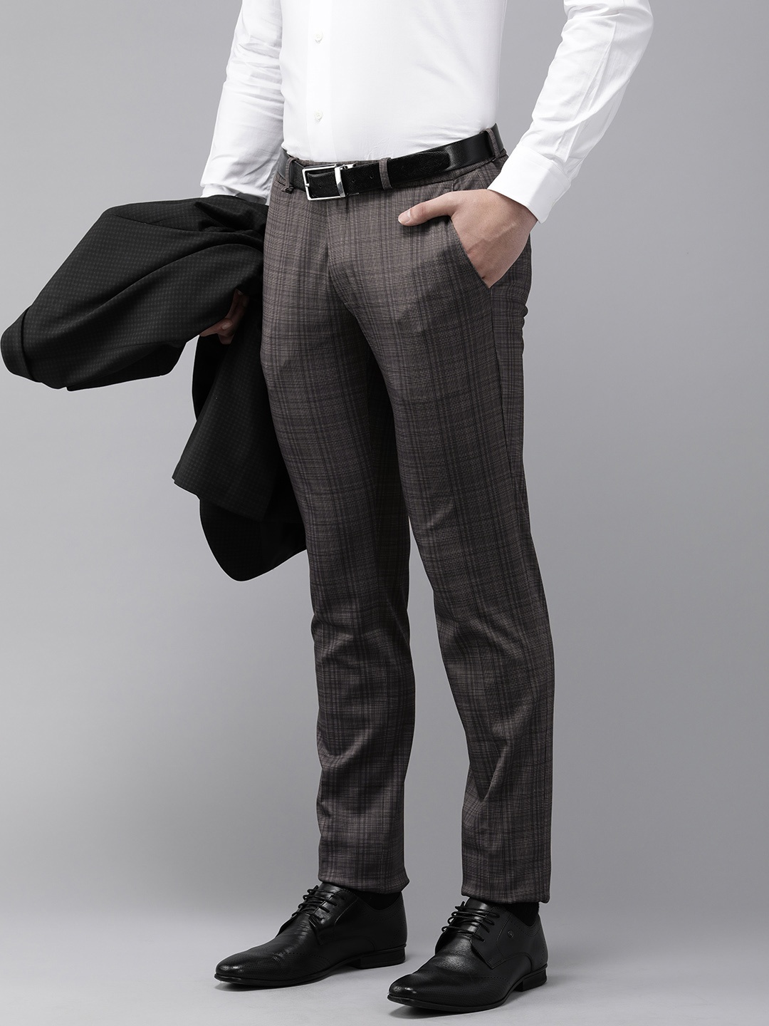 Van Heusen Men Checked Slim Fit Trousers, Charcoal