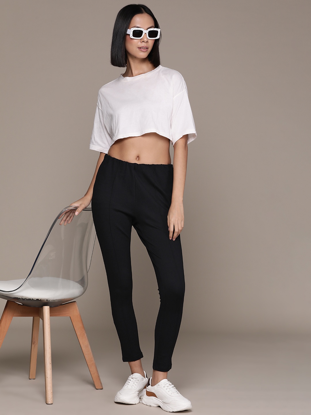 

Roadster Skinny Fit High-Rise Treggings, Black