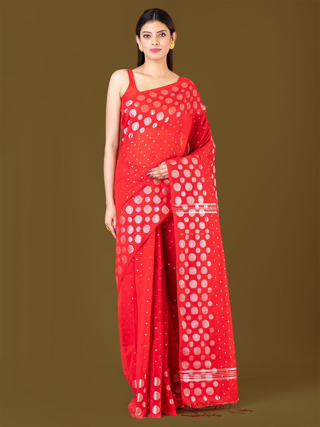 

HOUSE OF ARLI Polka Dot Embellished Saree, Red