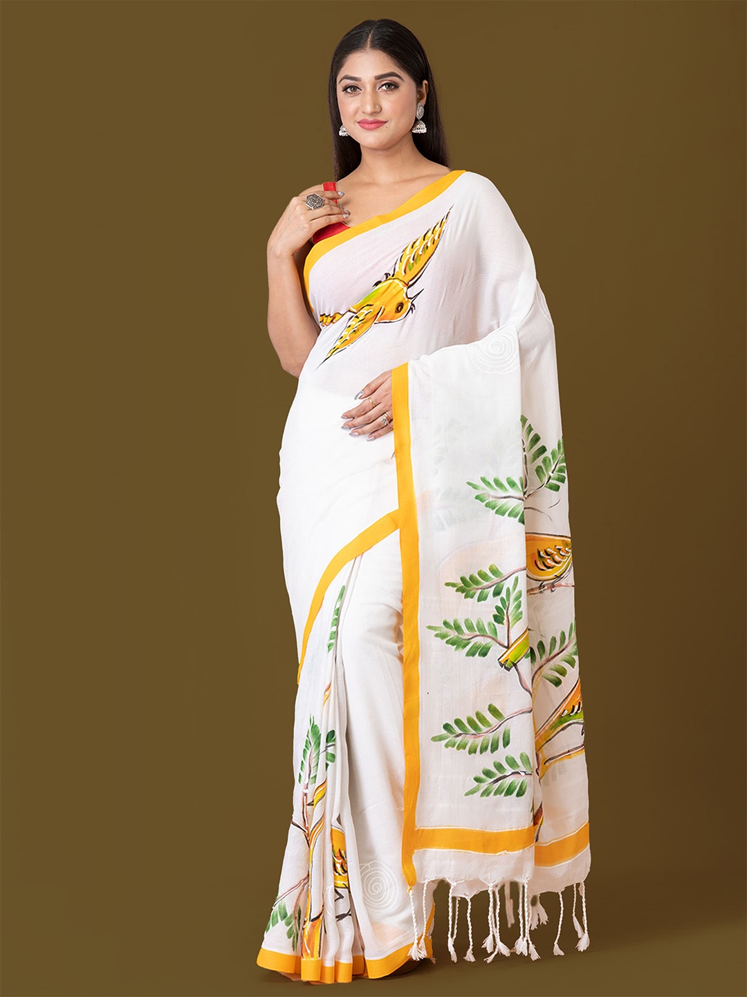 

HOUSE OF ARLI Floral Printed Pure Cotton Saree, White