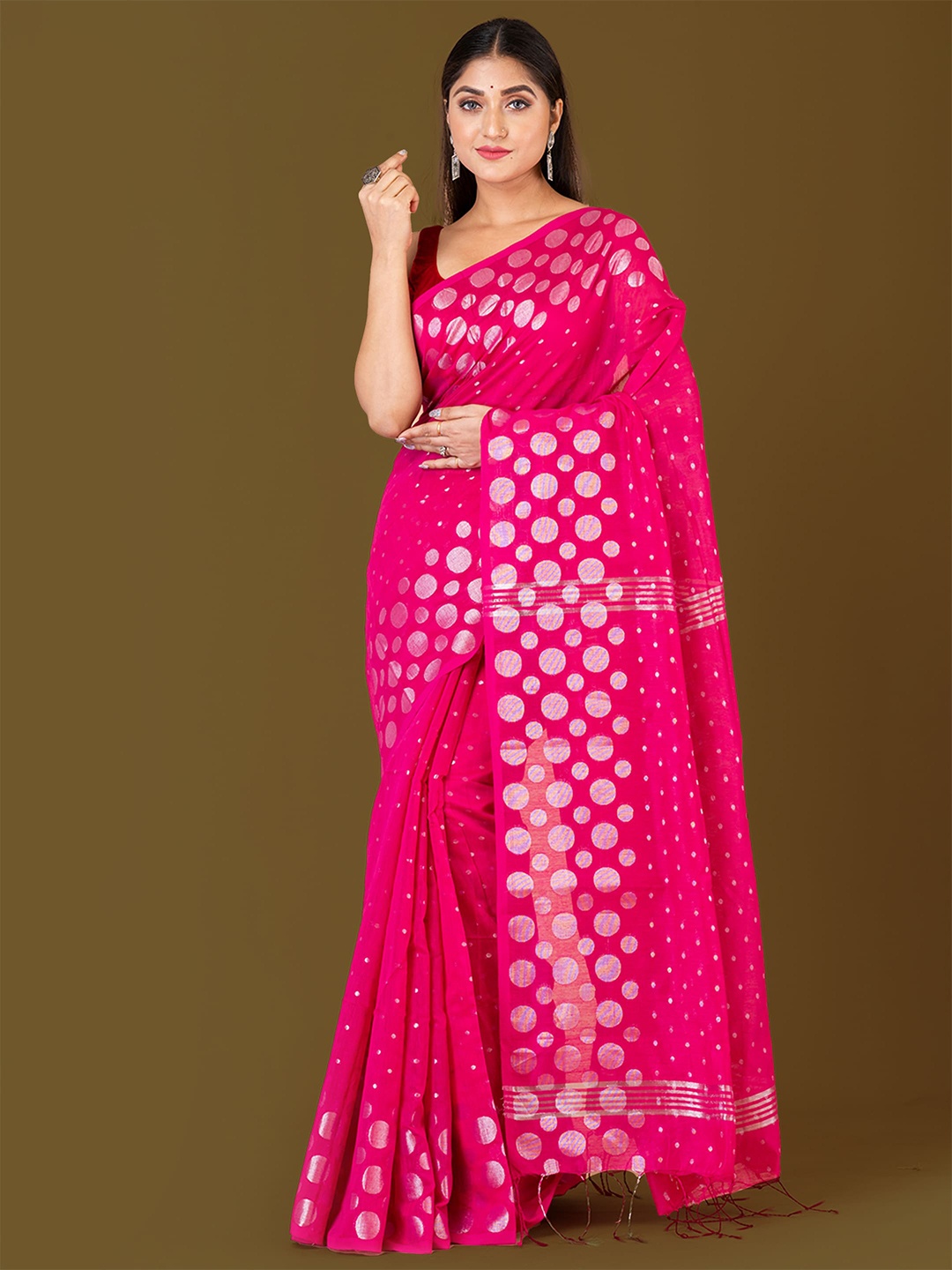 

HOUSE OF ARLI Polka Dot Embellished Saree, Pink