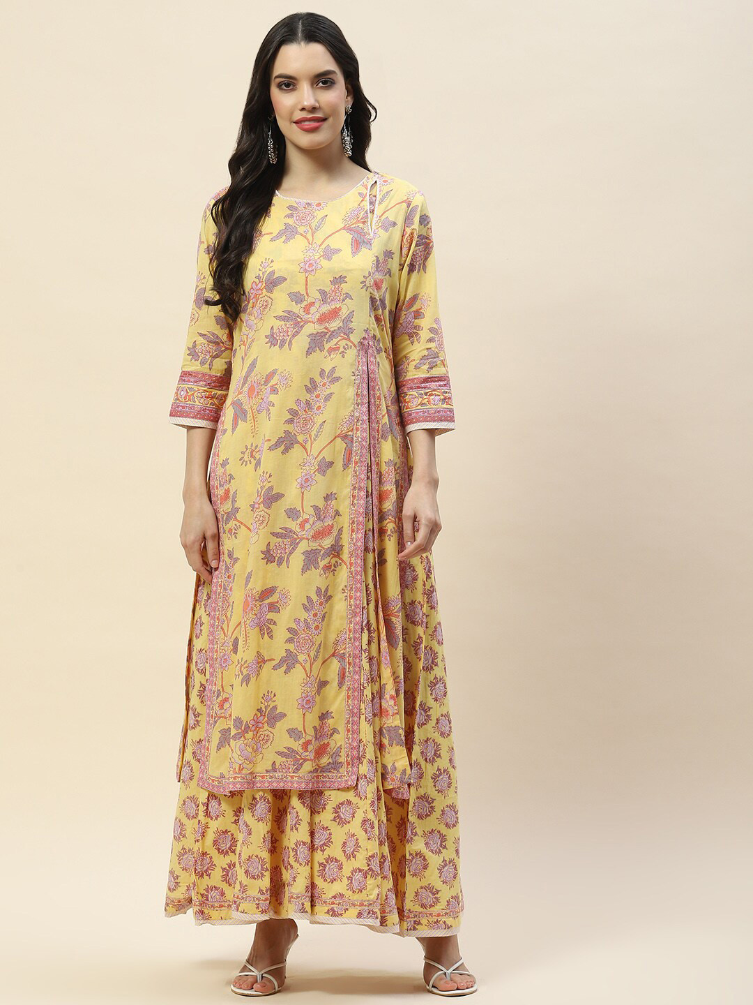 

Meena Bazaar Round Neck Floral Gotta Patti Printed Cotton Anarkali Kurta, Yellow