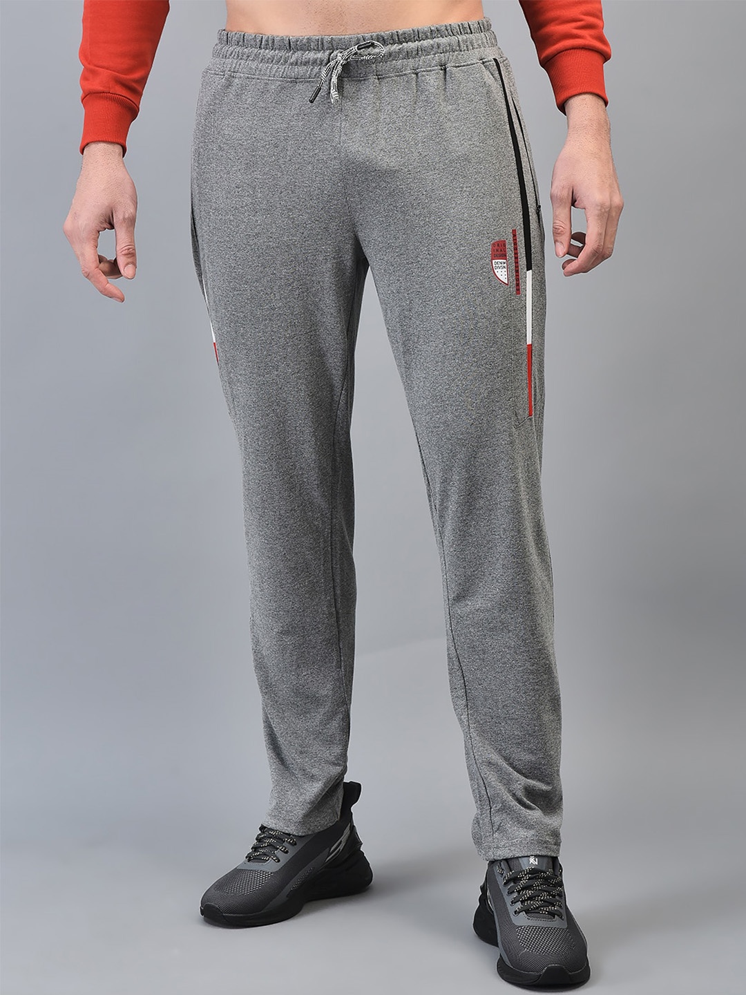 

CANOE Men Typography Printed Mid-Rise Track Pant, Grey