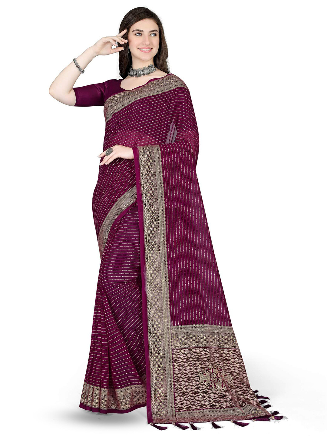 

Avojee Ethnic Striped Saree, Burgundy