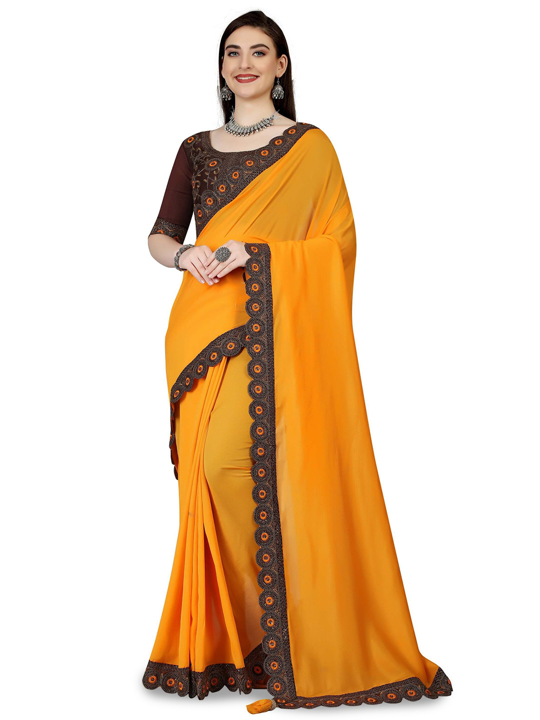 

Avojee Embroidered Saree, Yellow