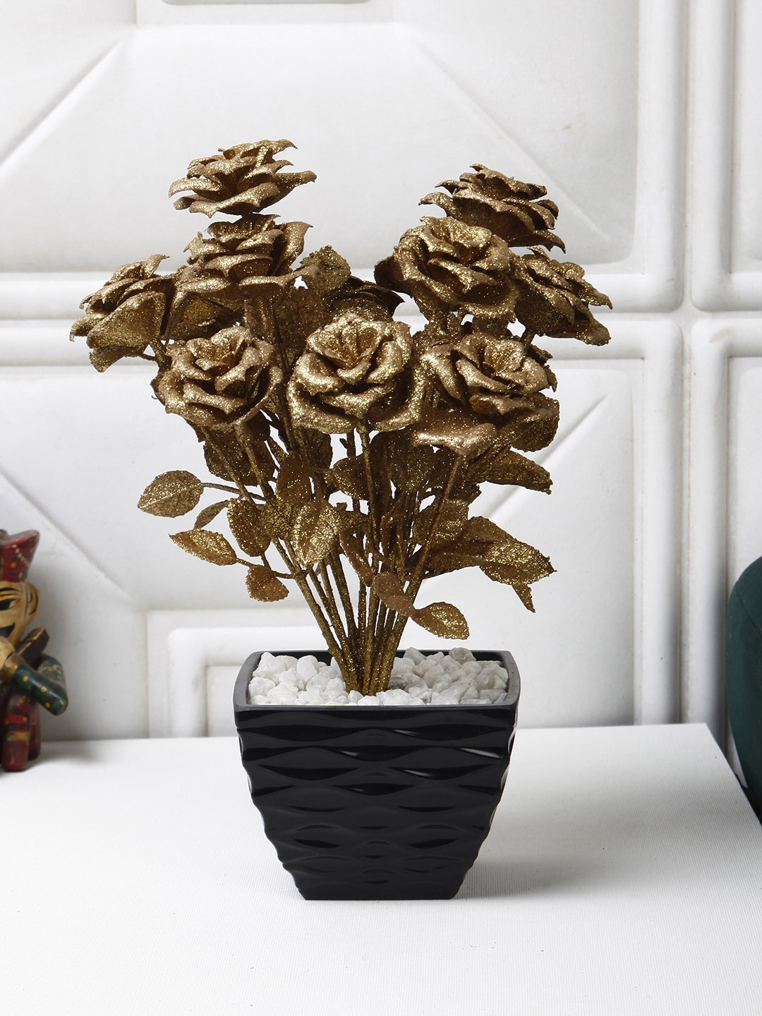 

FOLIYAJ Gold Toned & Black Artificial Flowers and Plants