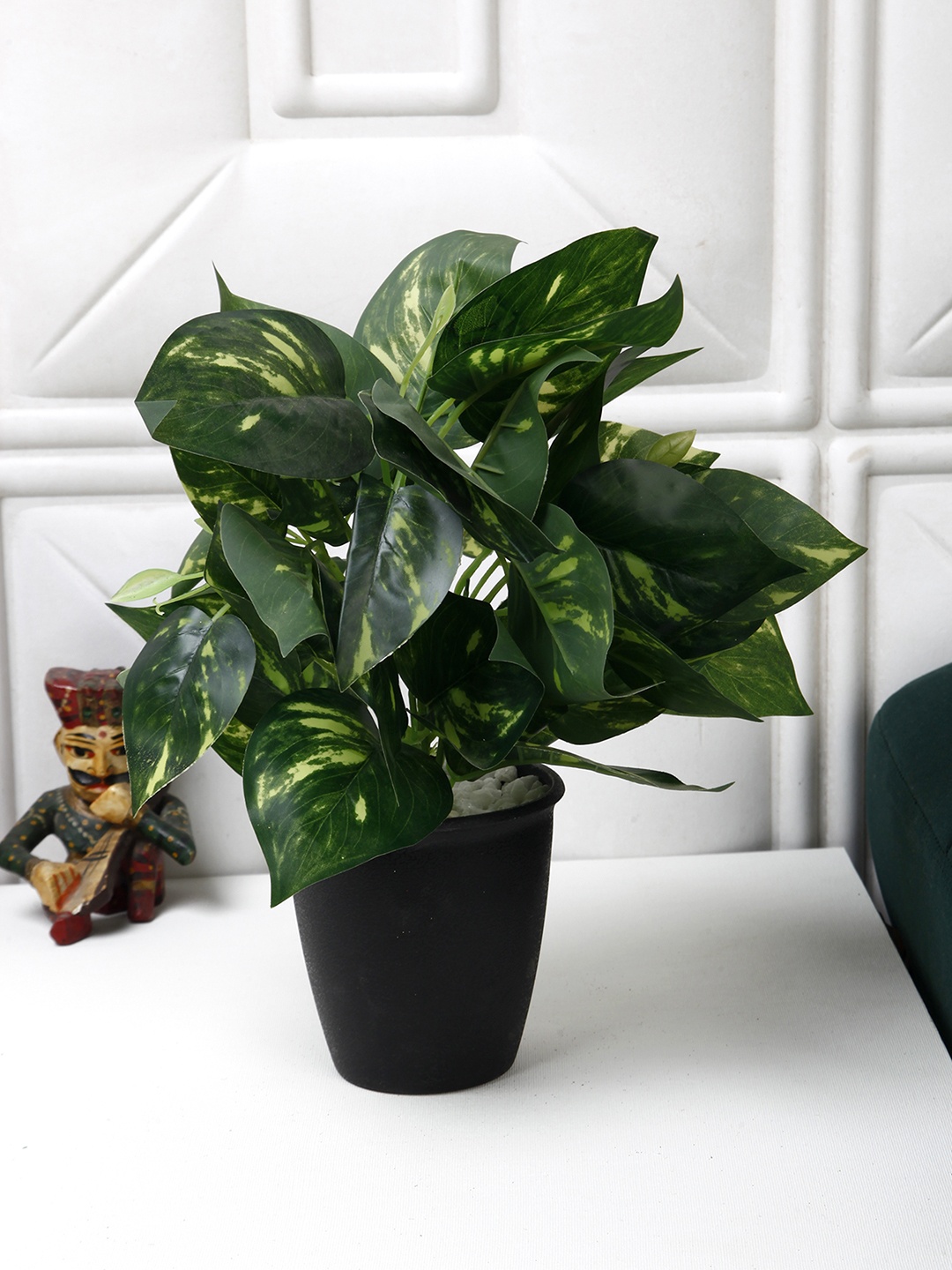 

FOLIYAJ Black & Green Artificial Flowers and Plants