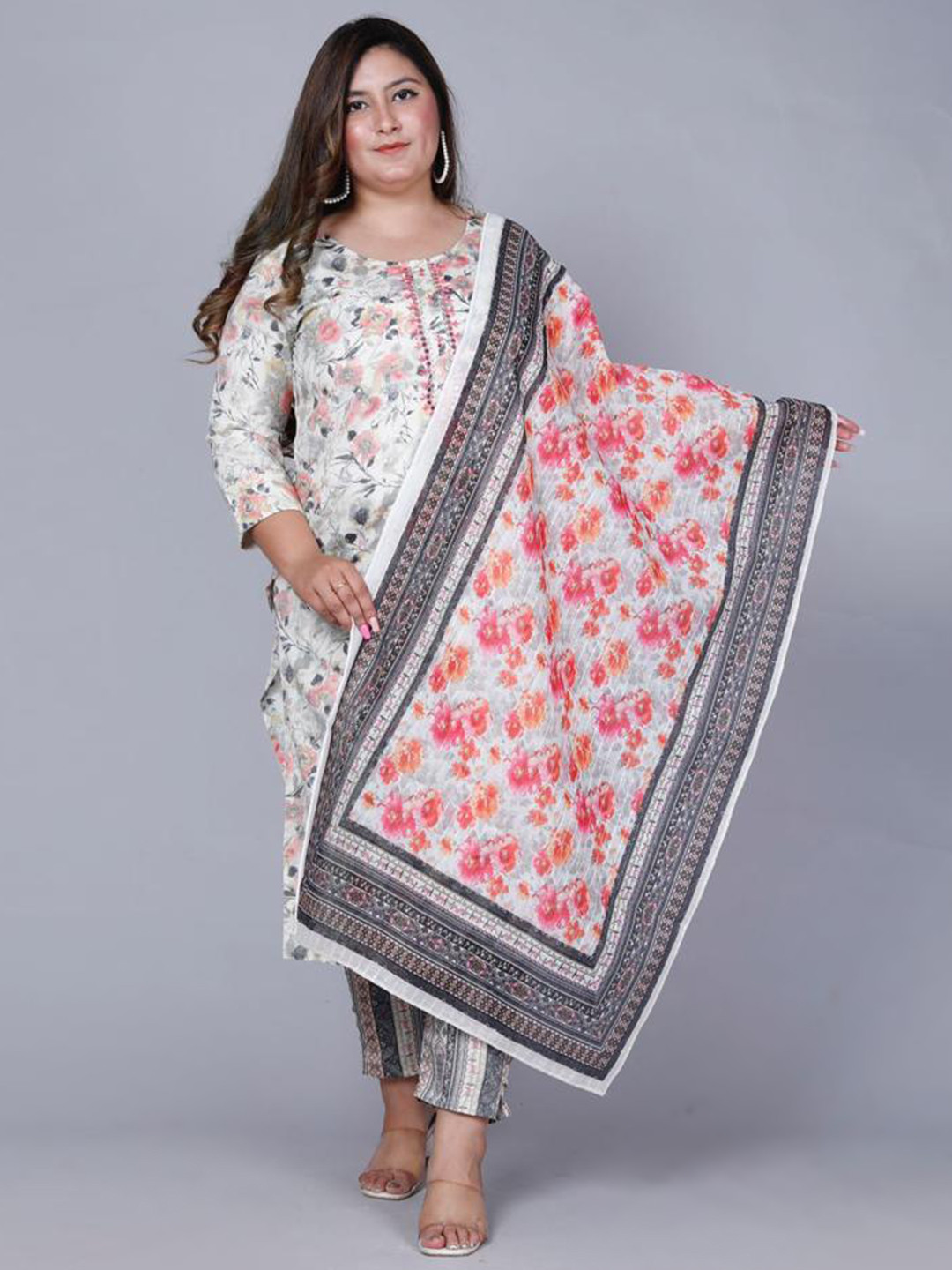 

PUMPUI Floral Printed Thread Work Regular Plus Size Kurta With Trousers & Dupatta, Black