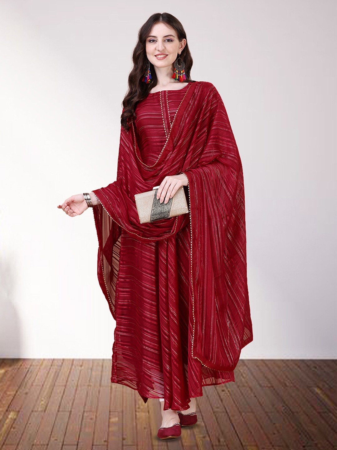 

N N ENTERPRISE Empire Silk Georgette Kurta with Pyjamas & Dupatta, Red
