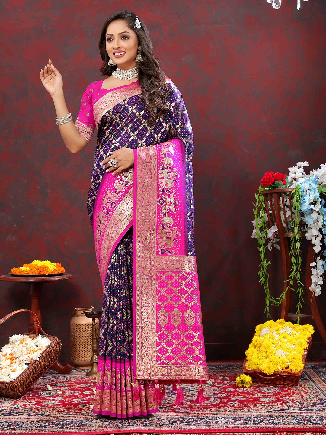 

ZILVIRA Woven Design Zari Pure Silk Patola Saree, Navy blue