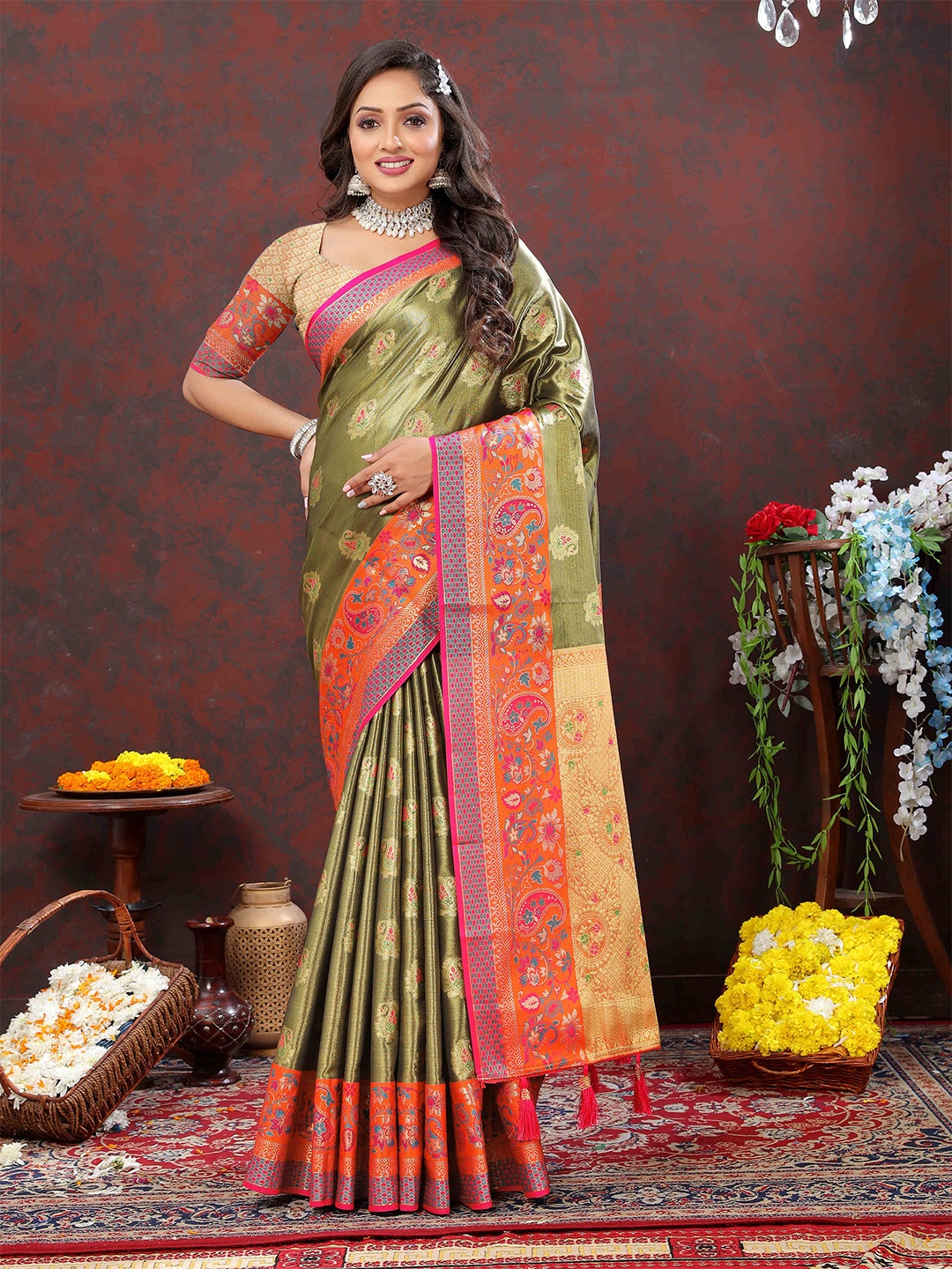 

ZILVIRA Ethnic Motifs Woven Design Zari Banarasi Saree, Green