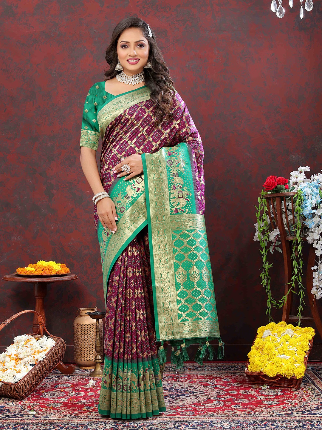 

ZILVIRA Woven Design Ethnic Motifs Zari Pure Silk Patola Saree With Tassels, Purple
