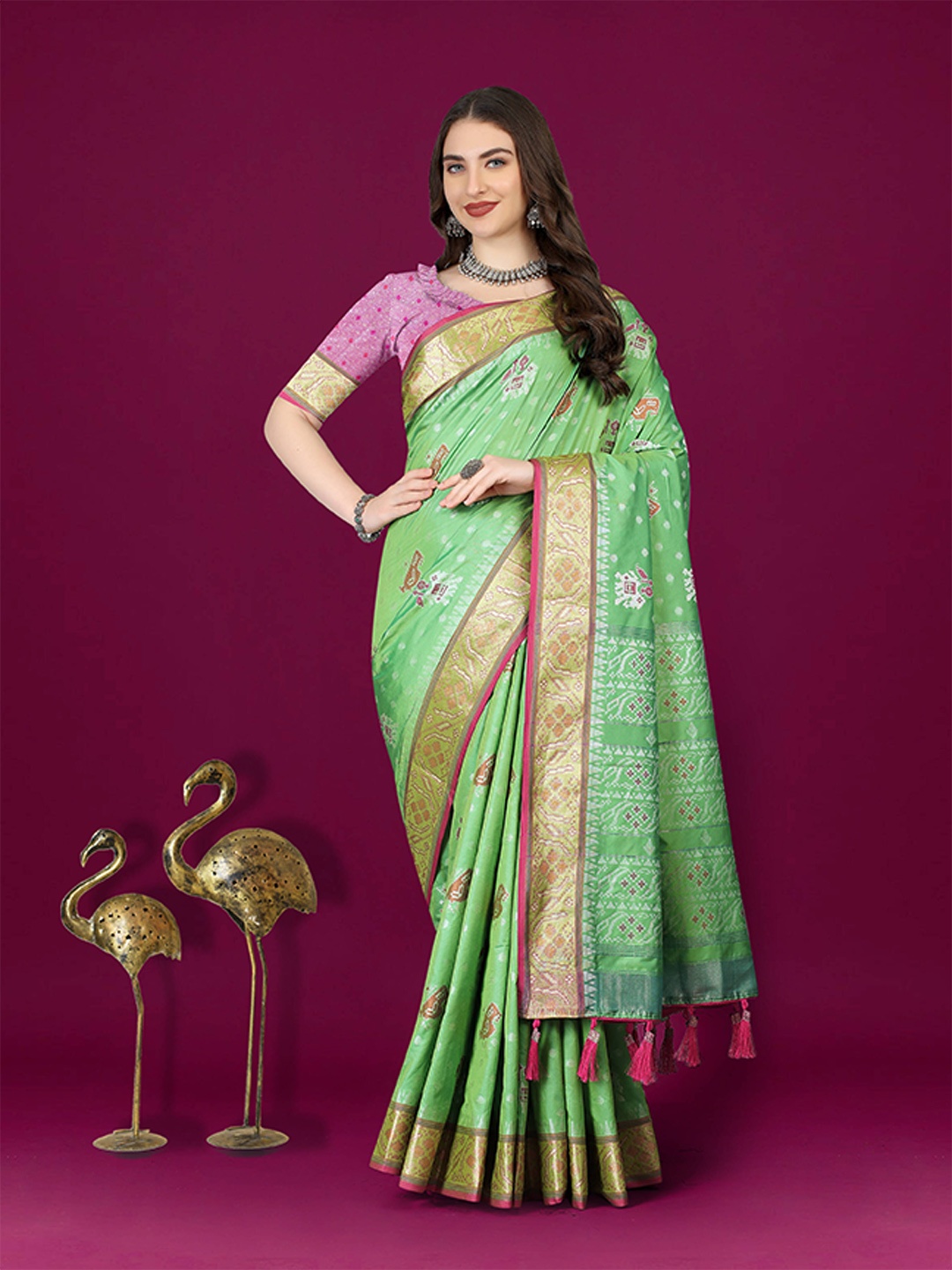 

ZILVIRA Woven Design Ethnic Motifs Zari Pure Silk Patola Saree, Green