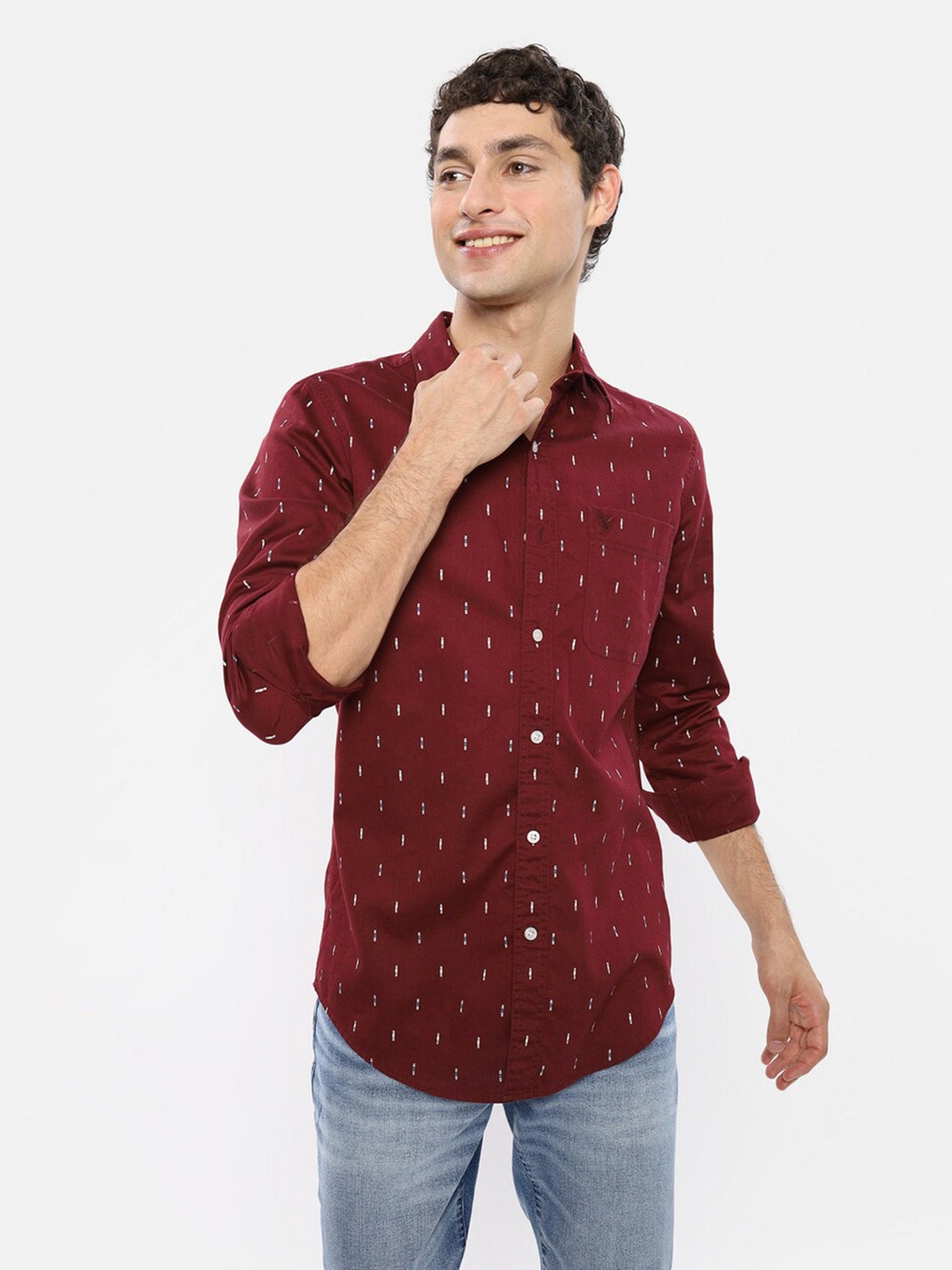 

AMERICAN EAGLE OUTFITTERS Micro Ditsy Printed Slim Fit Opaque Casual Shirt, Burgundy