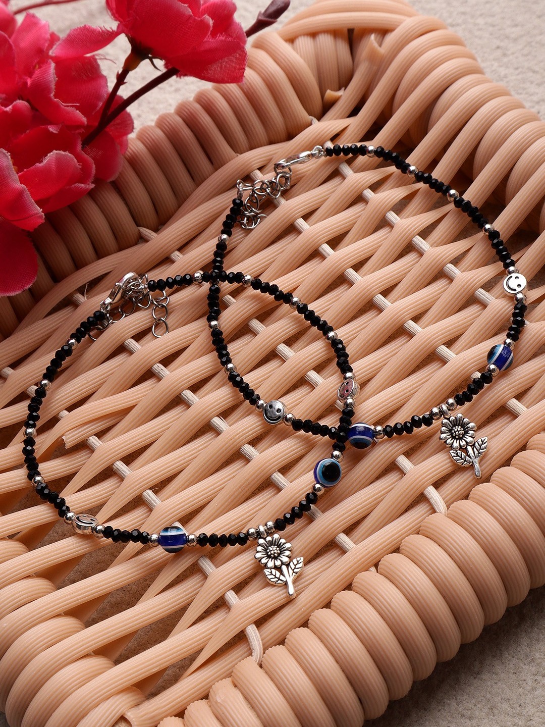 

Mali Fionna Silver-Plated Crystals-Studded & Black Beaded Anklet