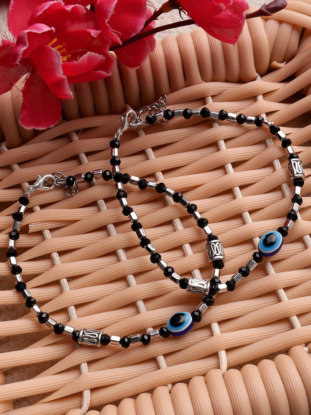 

Mali Fionna Silver-Plated Crystals-Studded & Beaded Anklet