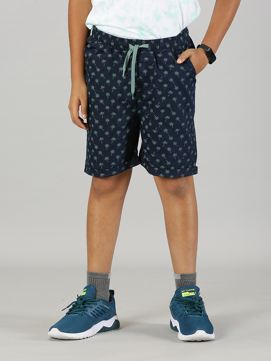 

KiddoPanti Boys Mid-Rise Floral Printed Pure Cotton Shorts, Navy blue