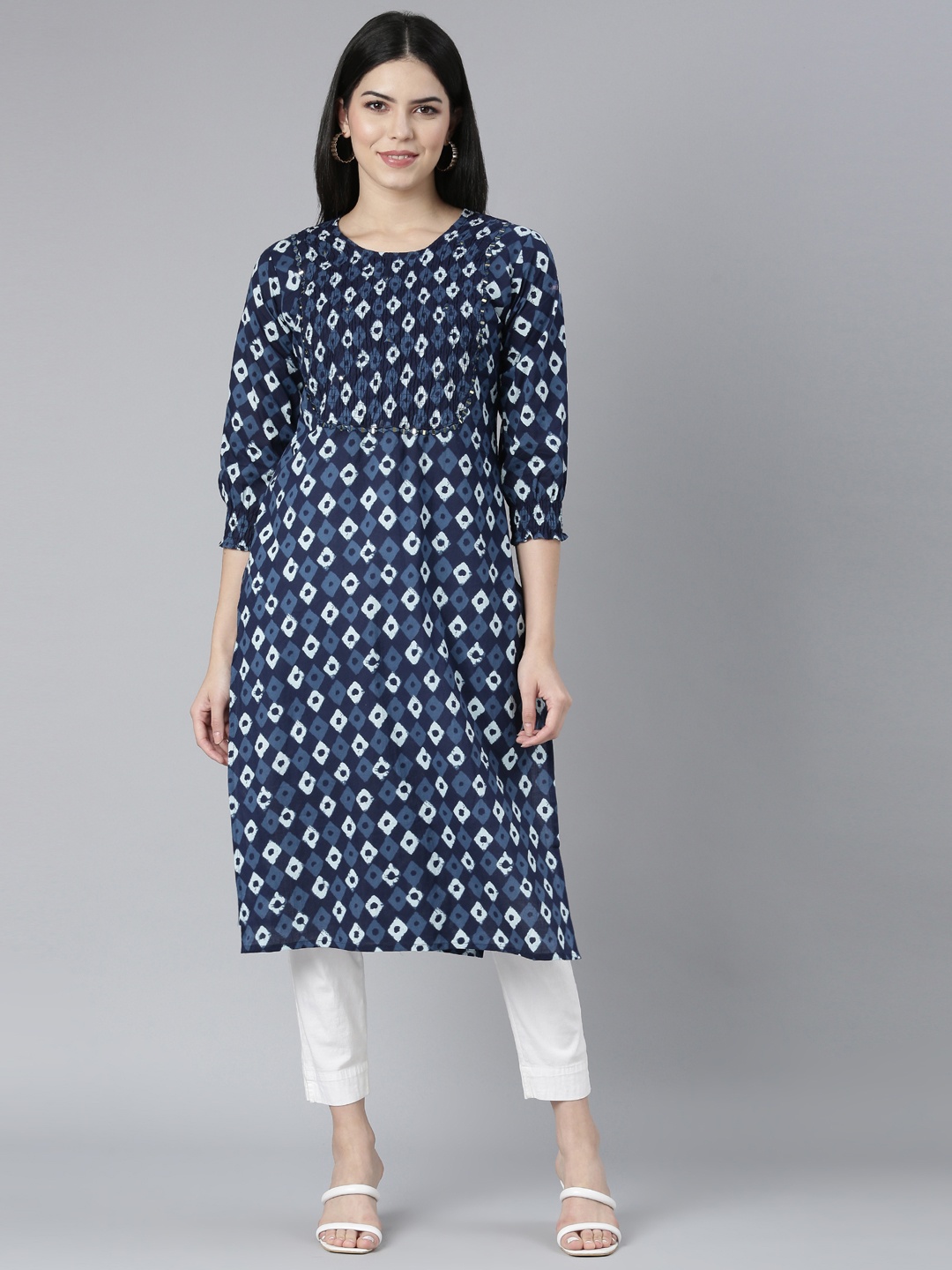 

Neerus Geometric Printed Round Neck A-Line Cotton Kurta, Blue