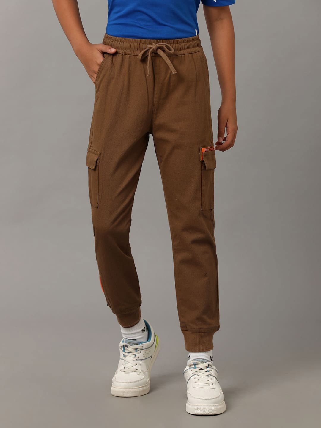 

UNDER FOURTEEN ONLY Boys Mid Rise Loose Fit Cargo Trouser, Khaki