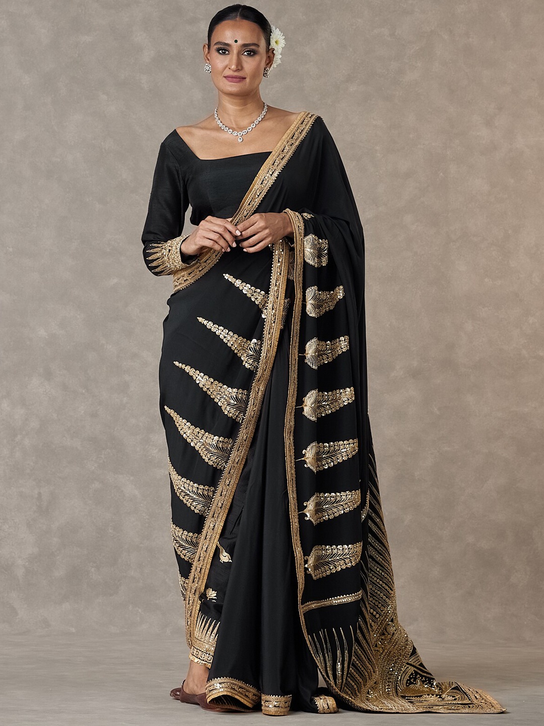 

Masaba Beads and Stones Embellished 'Son-Patti' Saree Salwar, Black