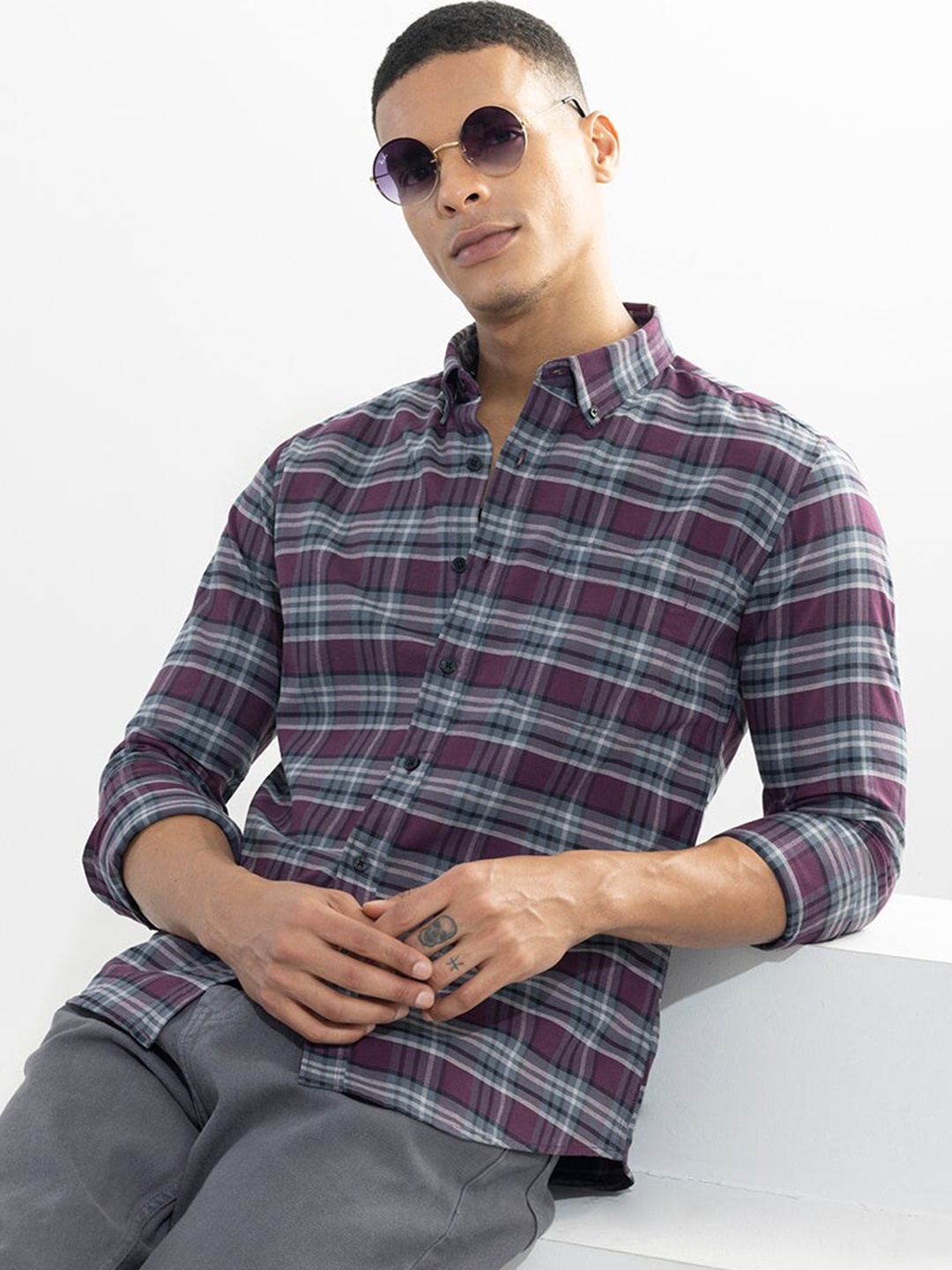 

Snitch Button Down Collar Long Sleeves Purple Classic Slim Fit Checked Cotton Casual Shirt