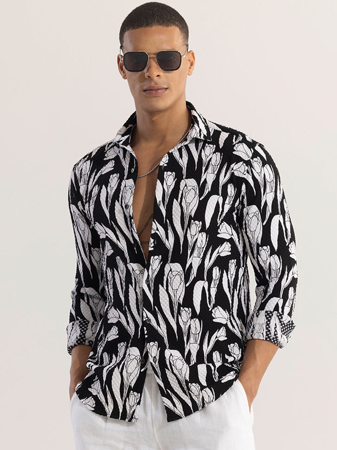 

Snitch Black Classic Slim Fit Tartan Checked Opaque Casual Shirt