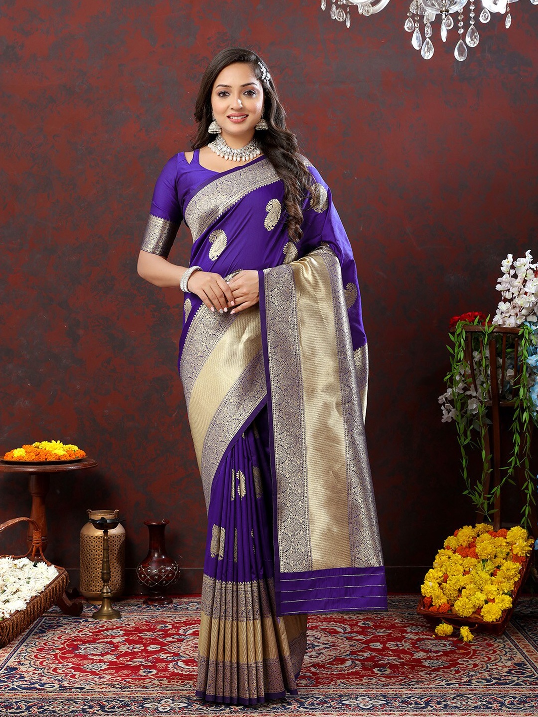 

JATRIQQ Paisley Woven Design Zari Art Silk Banarasi Saree, Purple