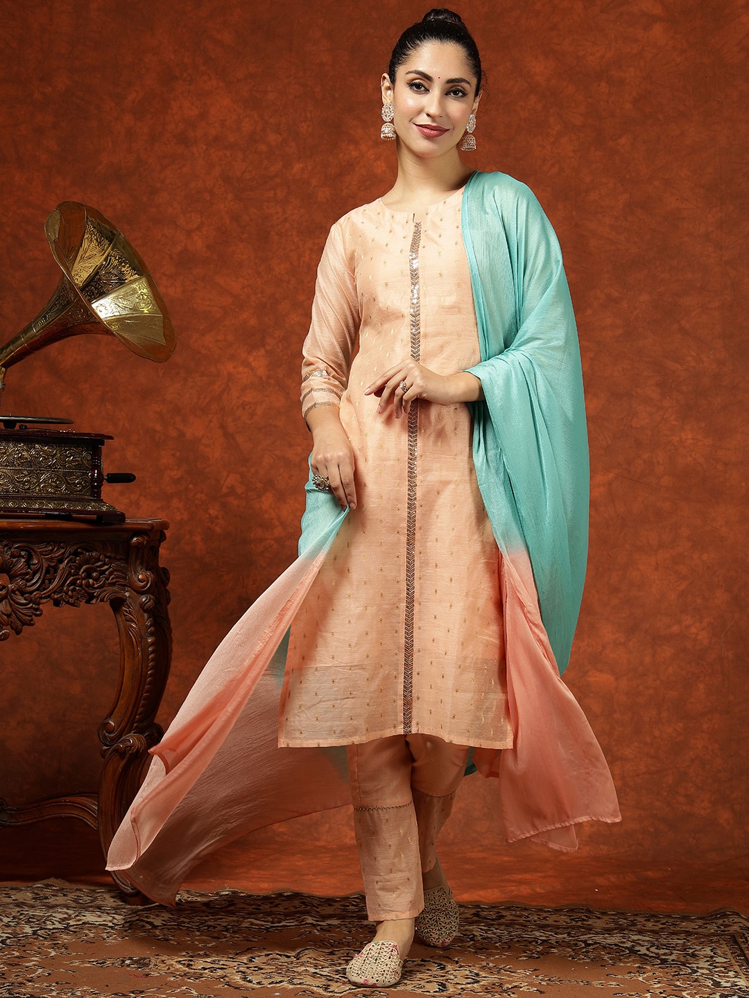 

Sangria Chanderi Silk Jacquard Straight Kurta With Trouser & Dupatta Set, Peach