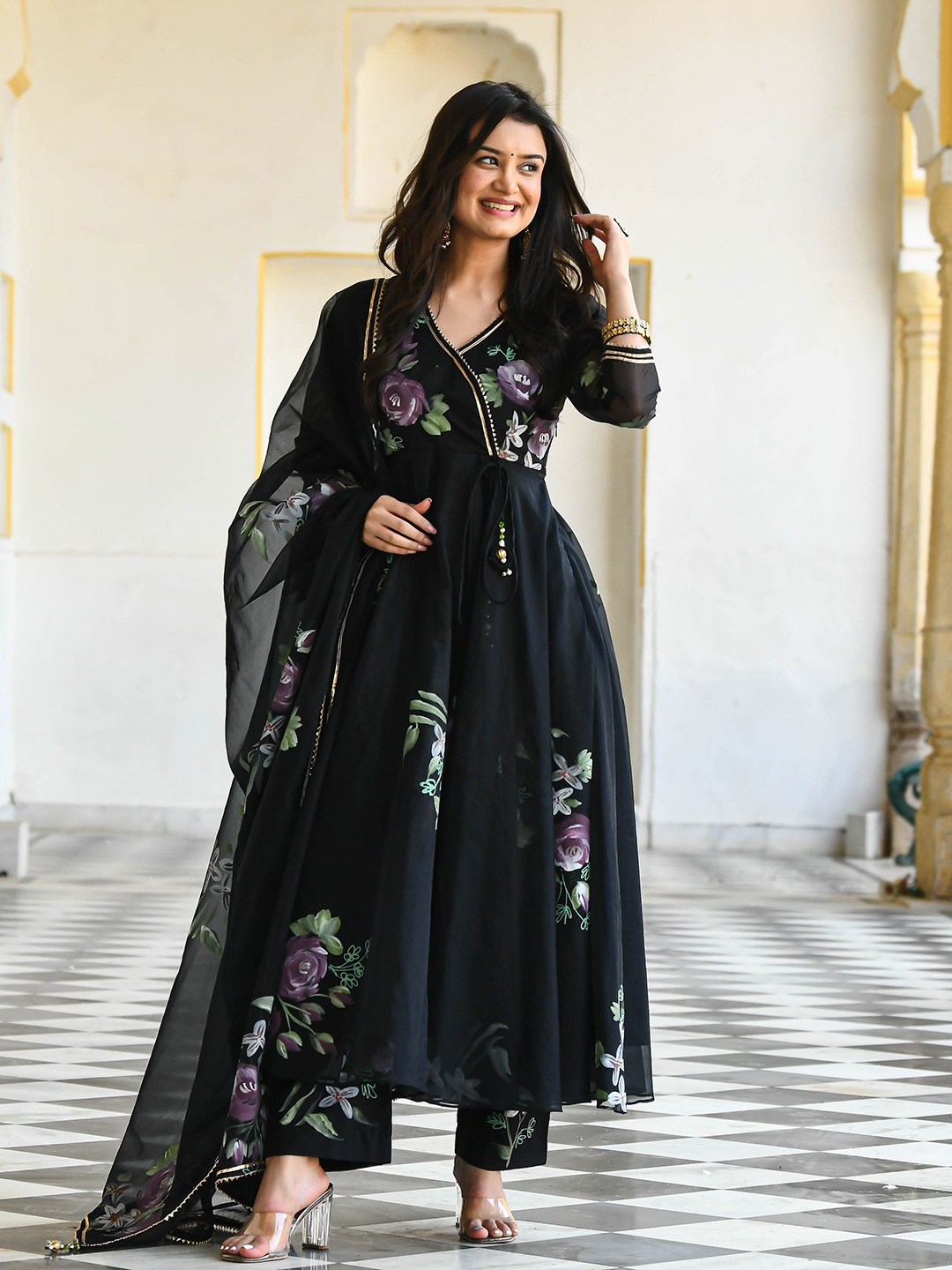 

Anouk Mirage Floral Printed Organza V-Neck Regular Anarkali Kurta with Trousers & Dupatta, Black