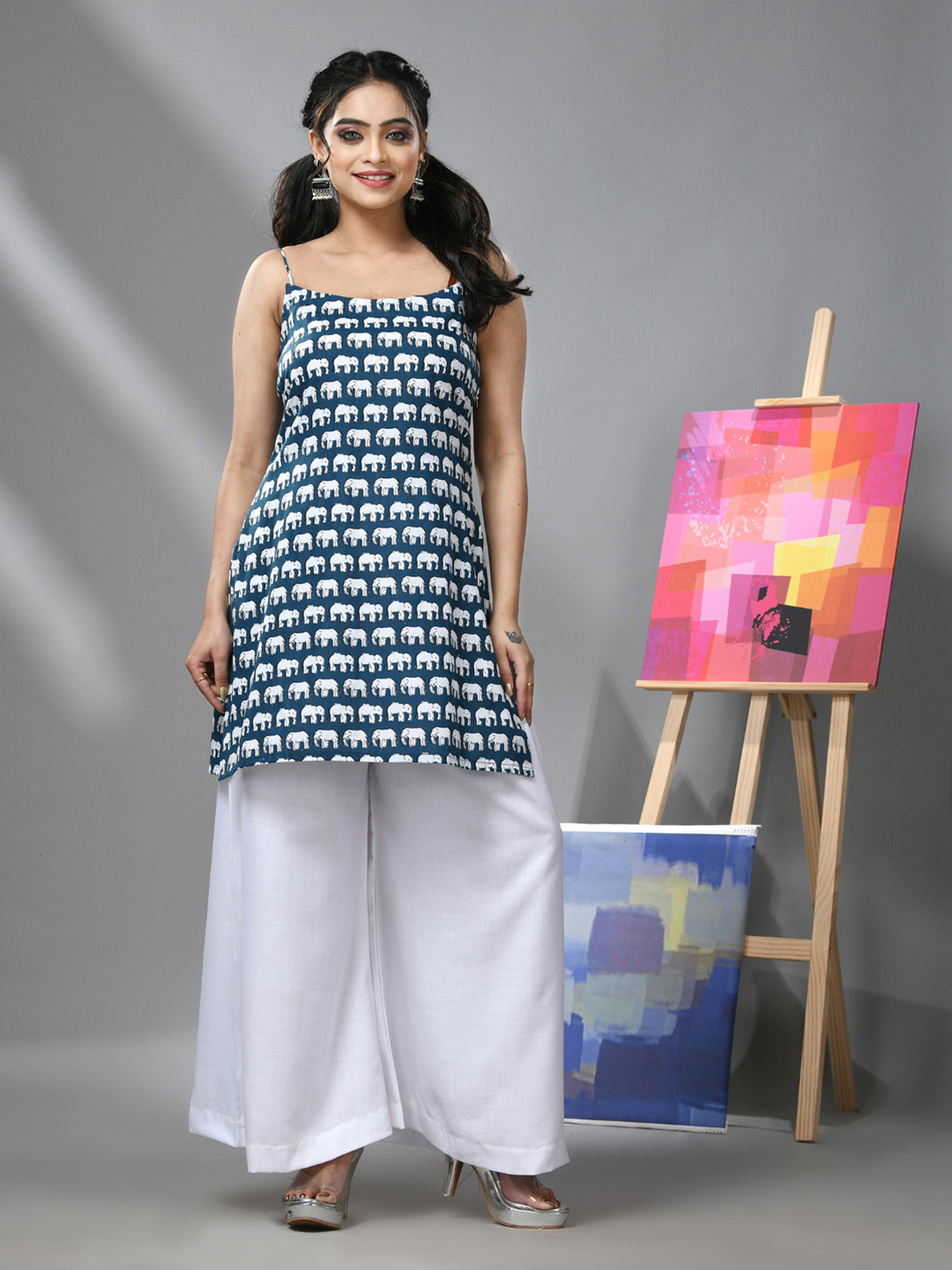 

Charukriti Animal Printed Straight Shoulder Straps Pure Cotton Kurta & Palazzo Pant, Teal