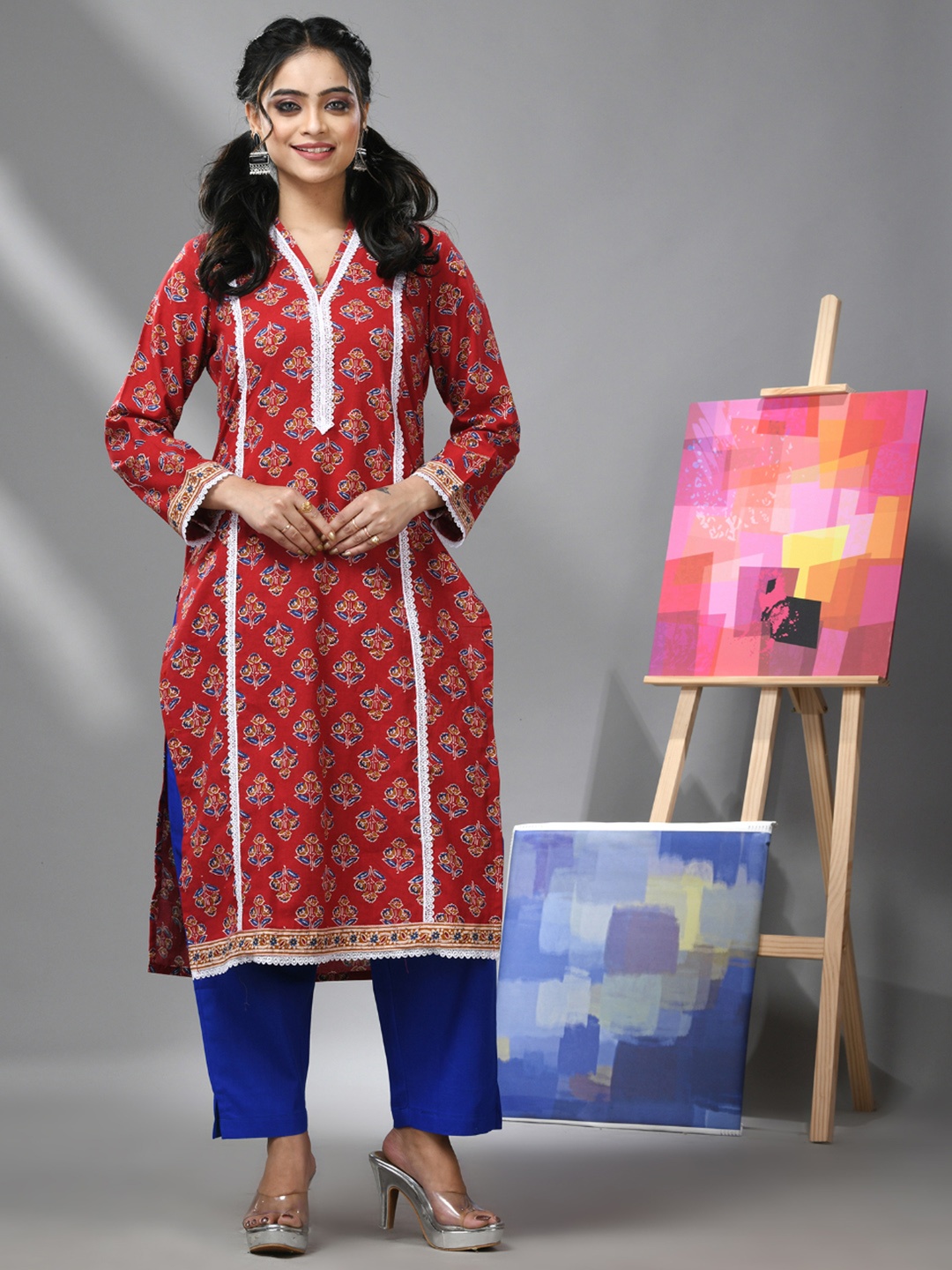 

Charukriti Floral Printed Straight Pure Cotton Kurta with Trousers, Red