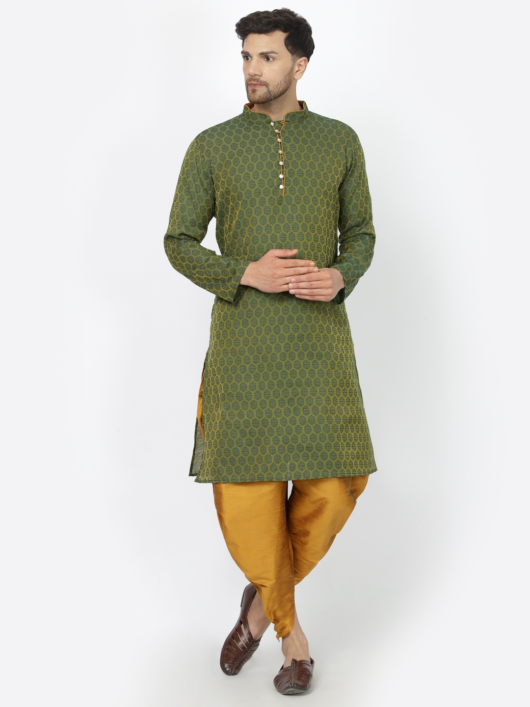 

Sydney Heights Ethnic Motifs Woven Design Mandarin Collar Straight Kurta With Dhoti Pant, Green